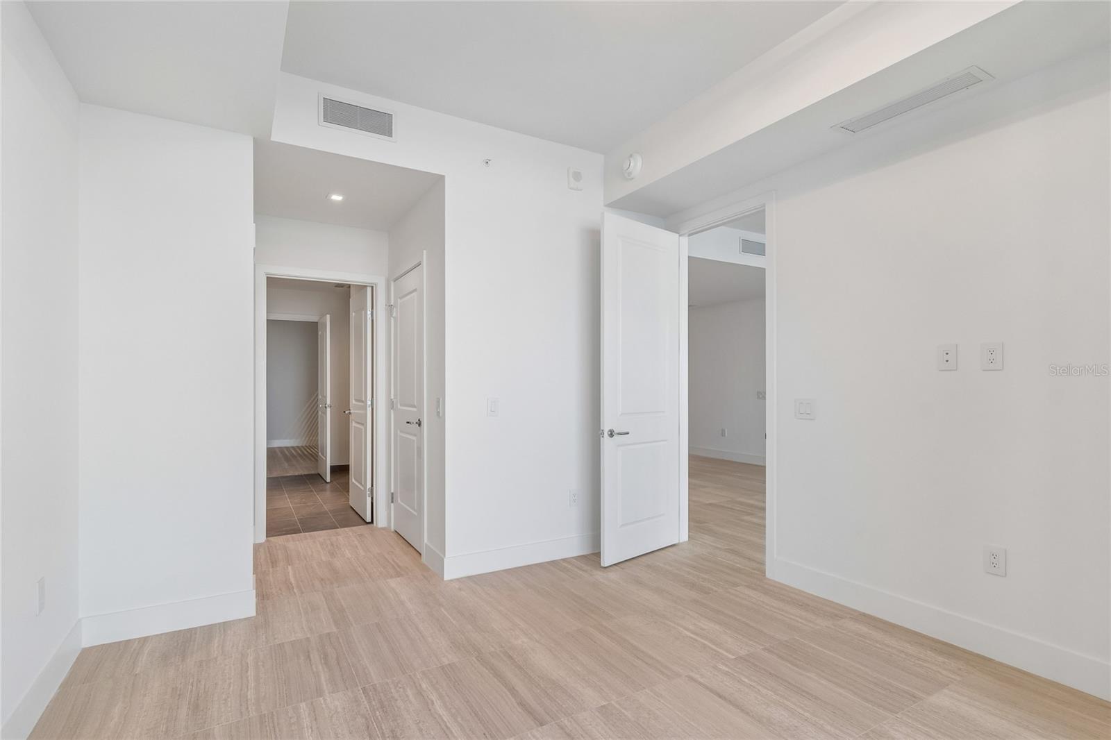 3015 S YSABELLA AVE #1102, TAMPA, FL, 33629