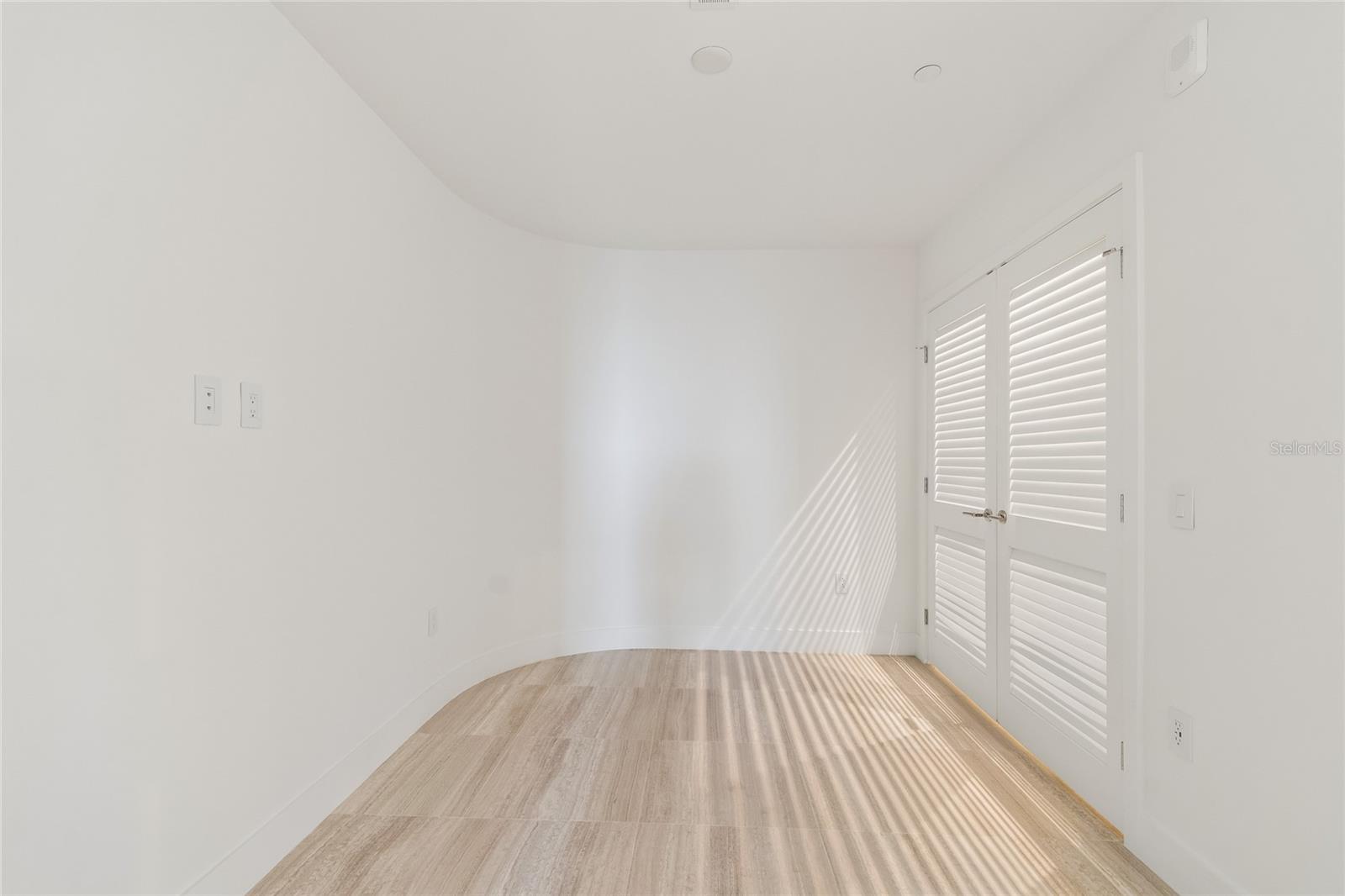 3015 S YSABELLA AVE #1102, TAMPA, FL, 33629