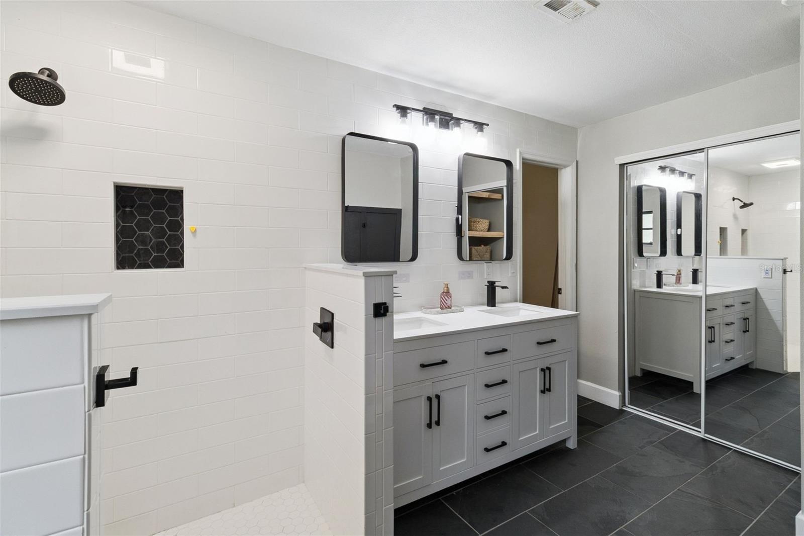 2420 E FRIDAY CIR, COCOA, FL, 32926