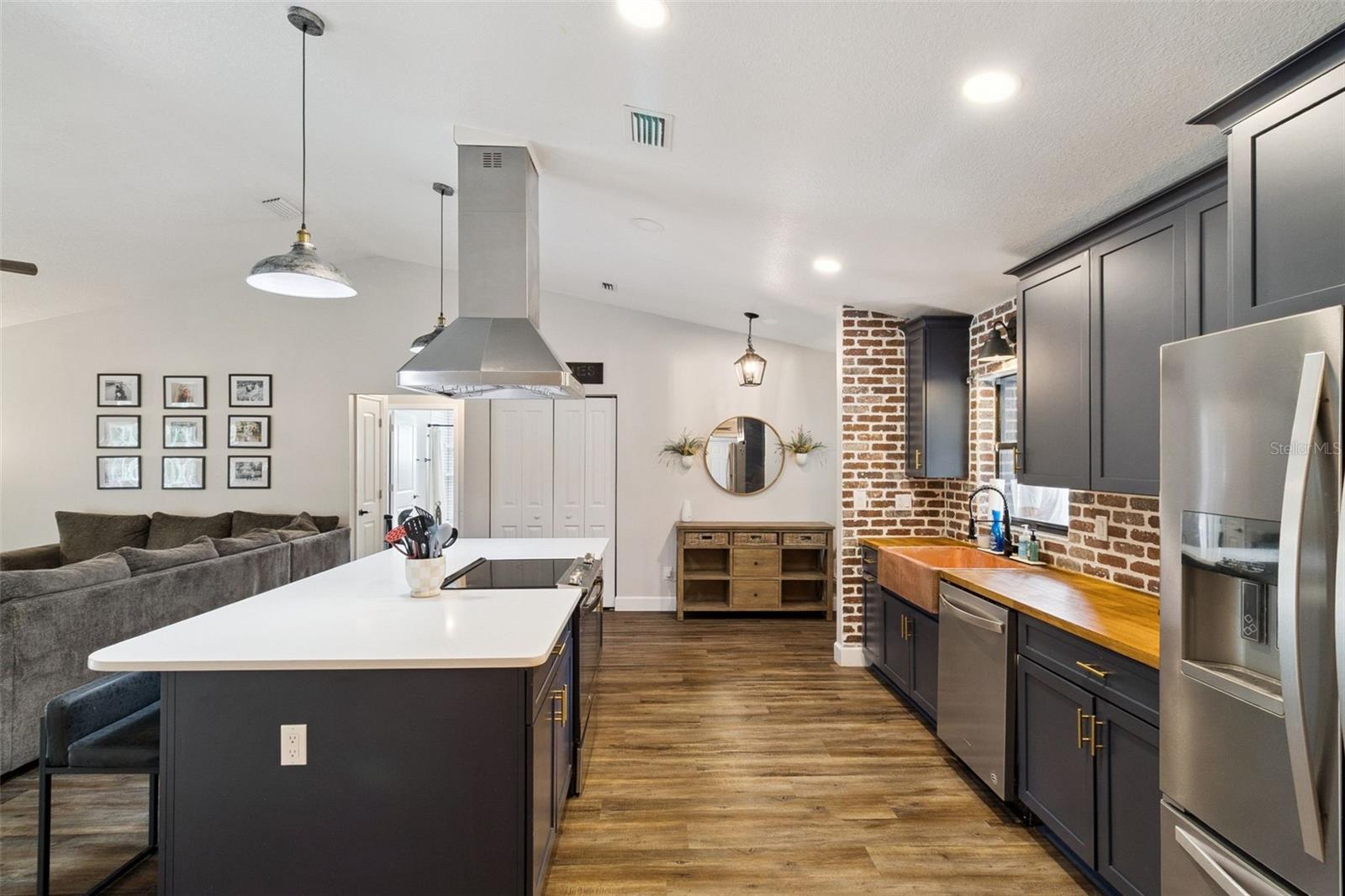 2420 E FRIDAY CIR, COCOA, FL, 32926