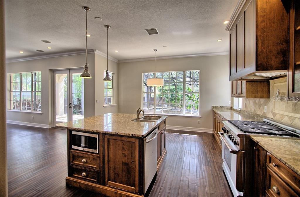 5908 S SWITZER AVE, TAMPA, FL, 33611