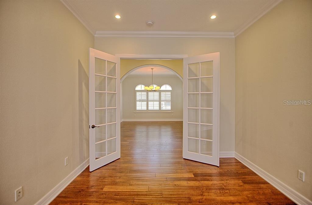 5908 S SWITZER AVE, TAMPA, FL, 33611