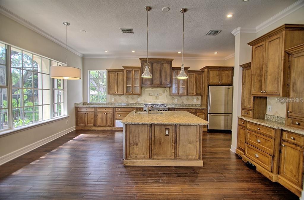 5908 S SWITZER AVE, TAMPA, FL, 33611