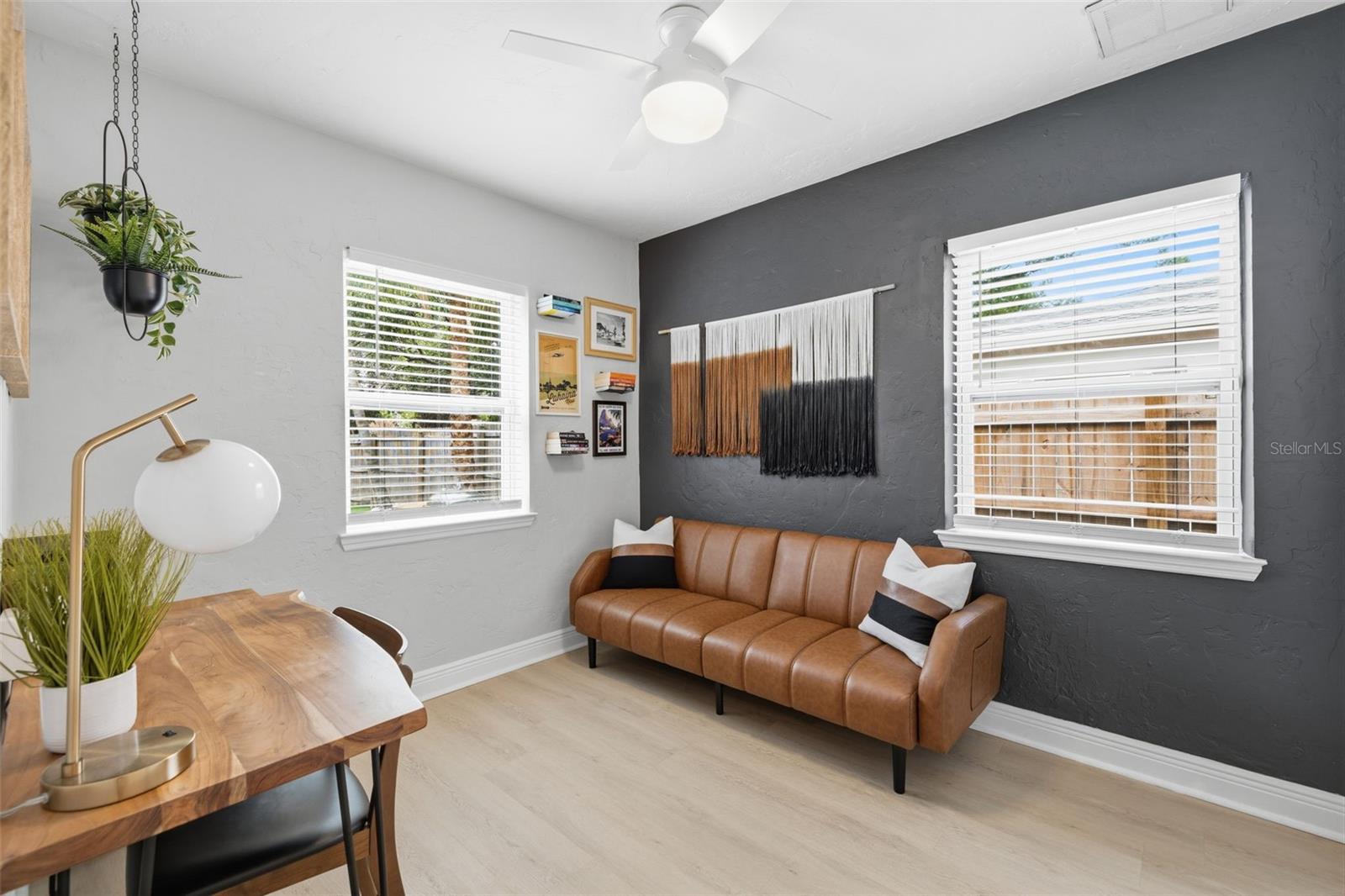 232 42ND AVE NE, ST PETERSBURG, FL, 33703