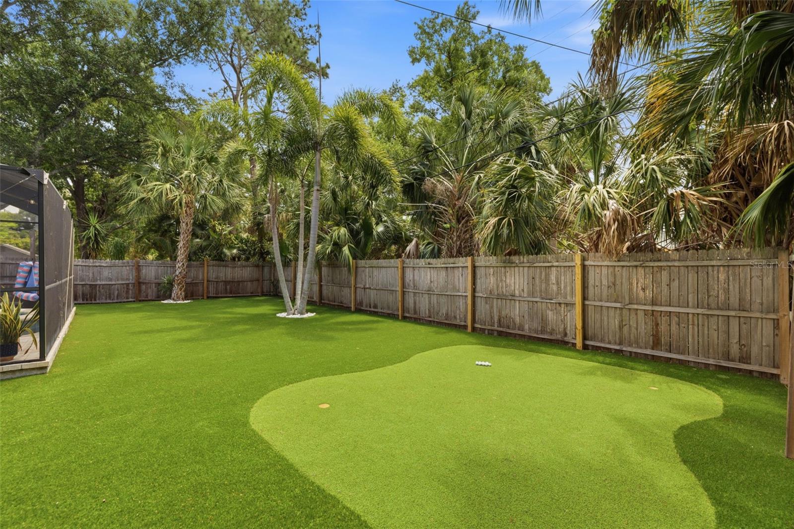 232 42ND AVE NE, ST PETERSBURG, FL, 33703