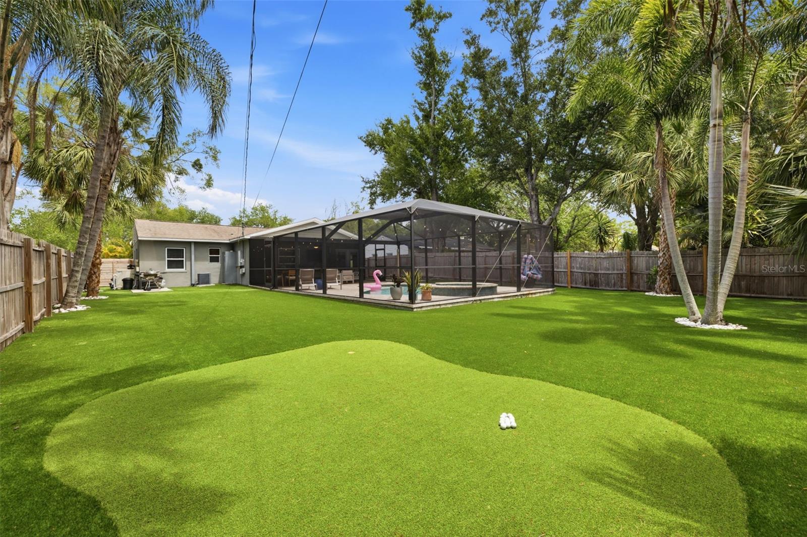 232 42ND AVE NE, ST PETERSBURG, FL, 33703