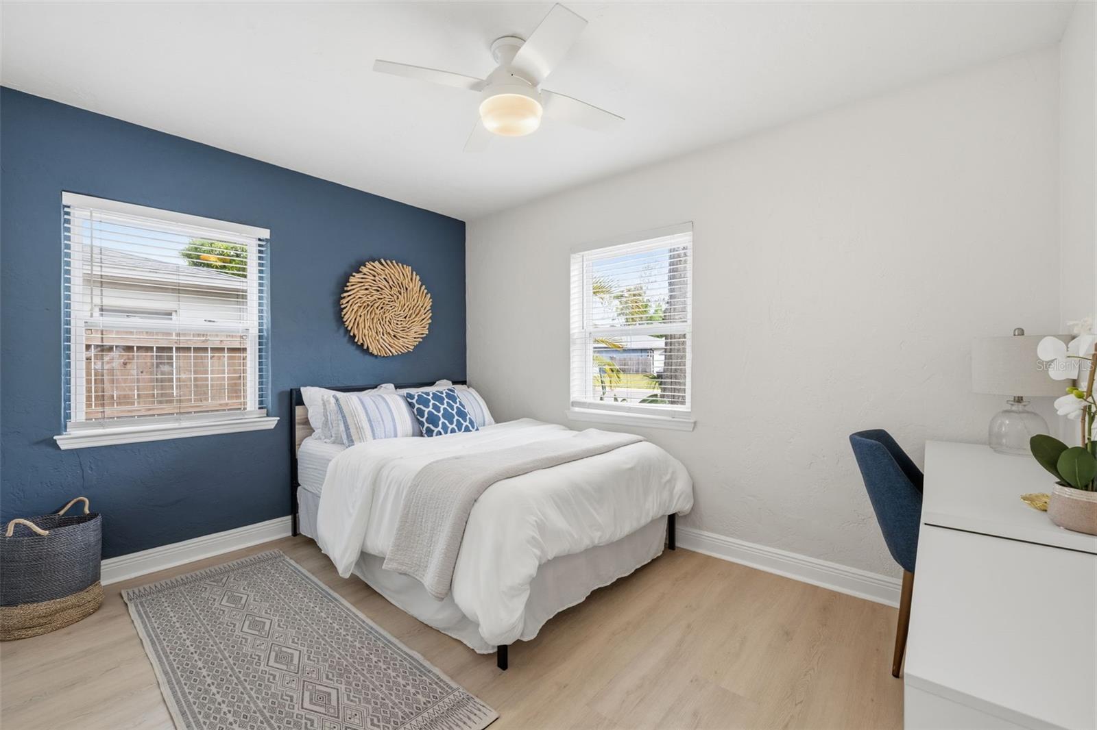 232 42ND AVE NE, ST PETERSBURG, FL, 33703