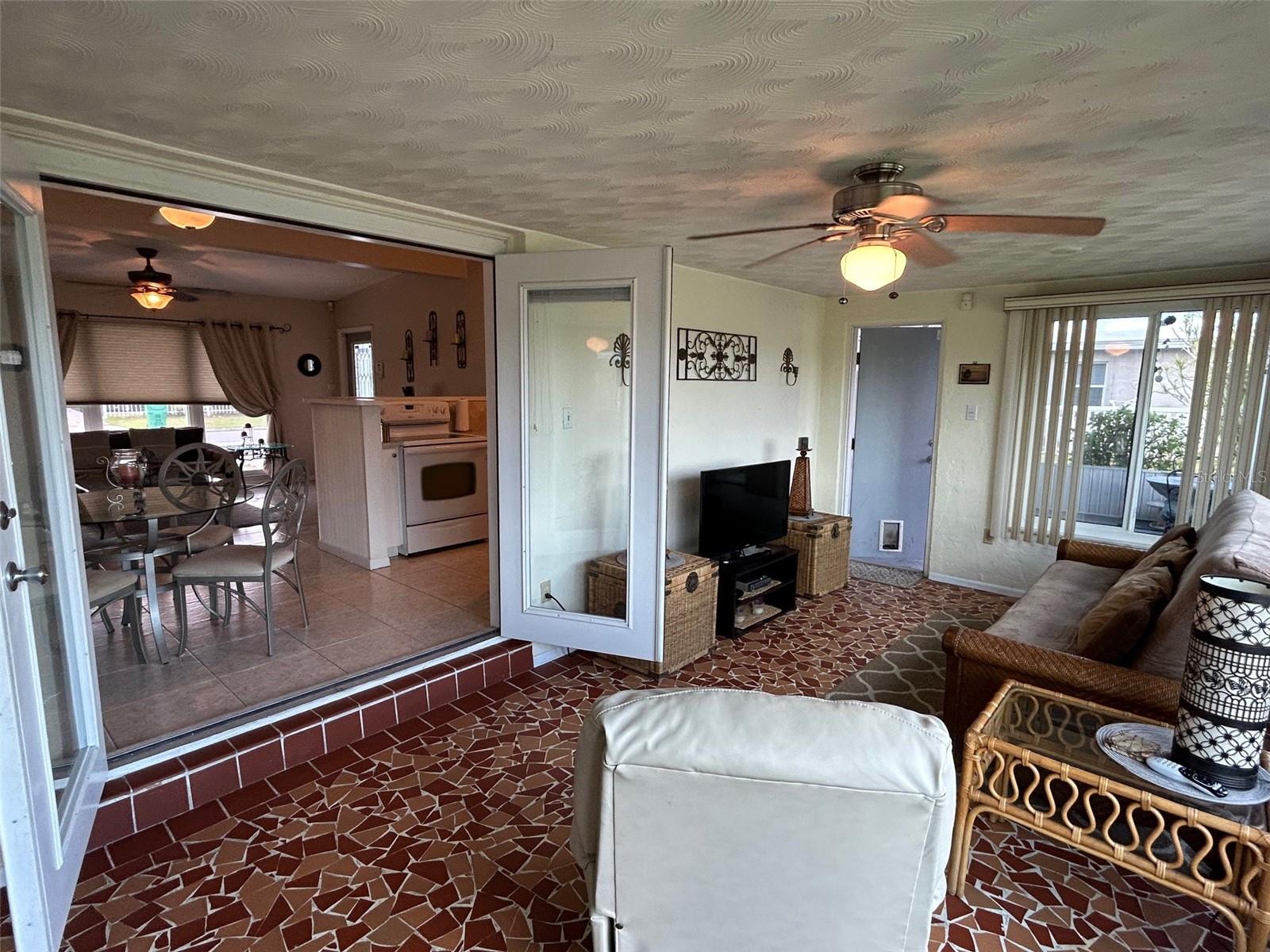 123 POINSETTIA CIR NE, PORT CHARLOTTE, FL, 33952