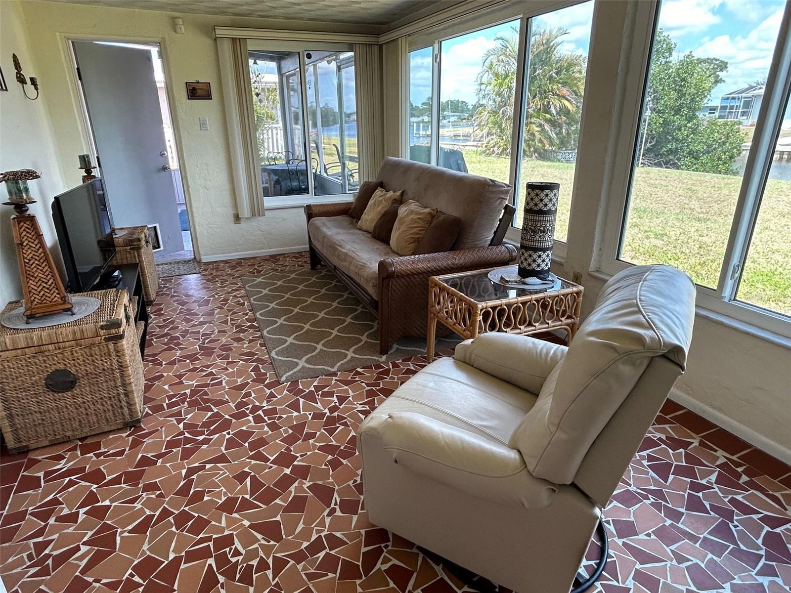 123 POINSETTIA CIR NE, PORT CHARLOTTE, FL, 33952