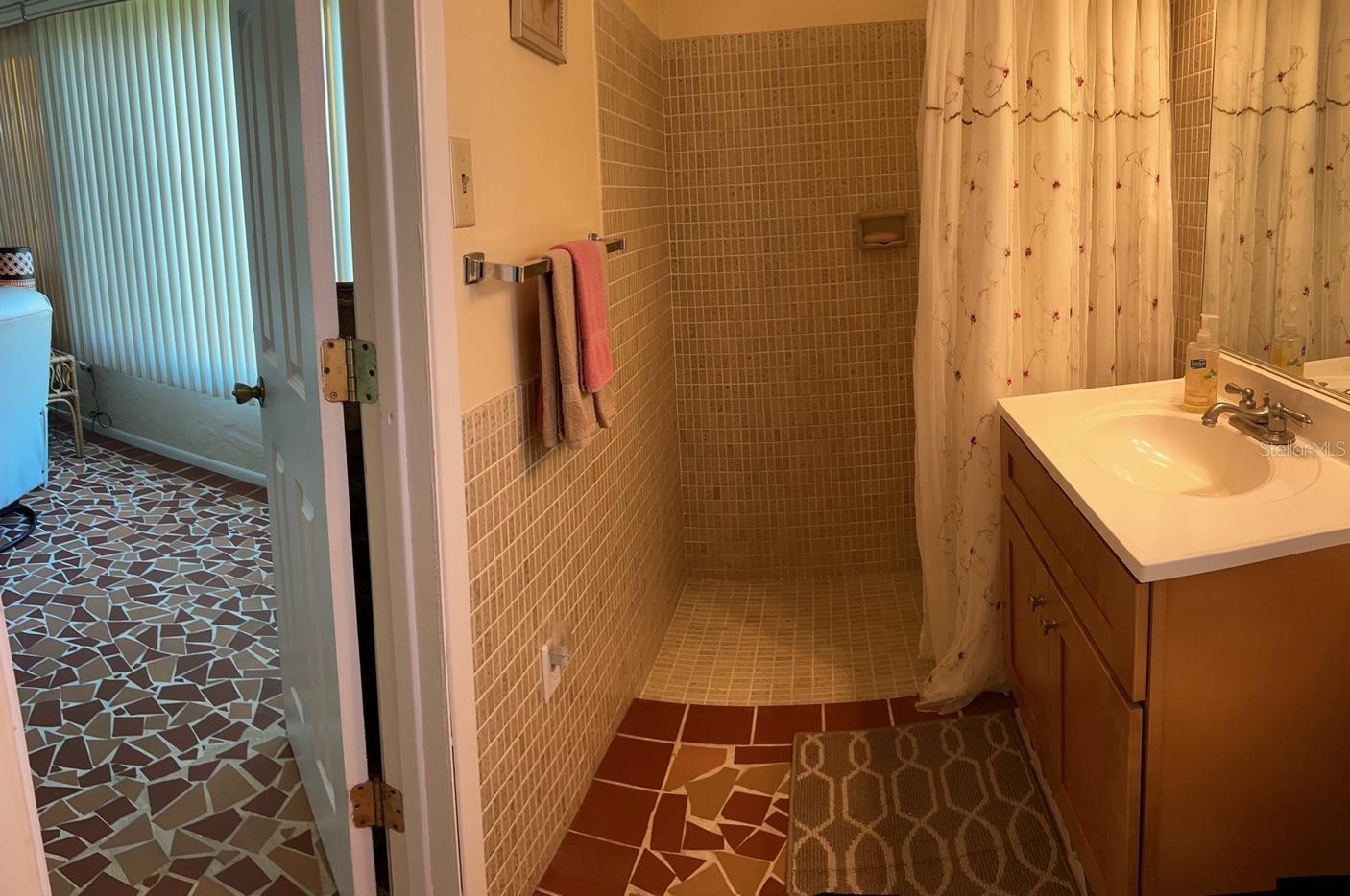 123 POINSETTIA CIR NE, PORT CHARLOTTE, FL, 33952