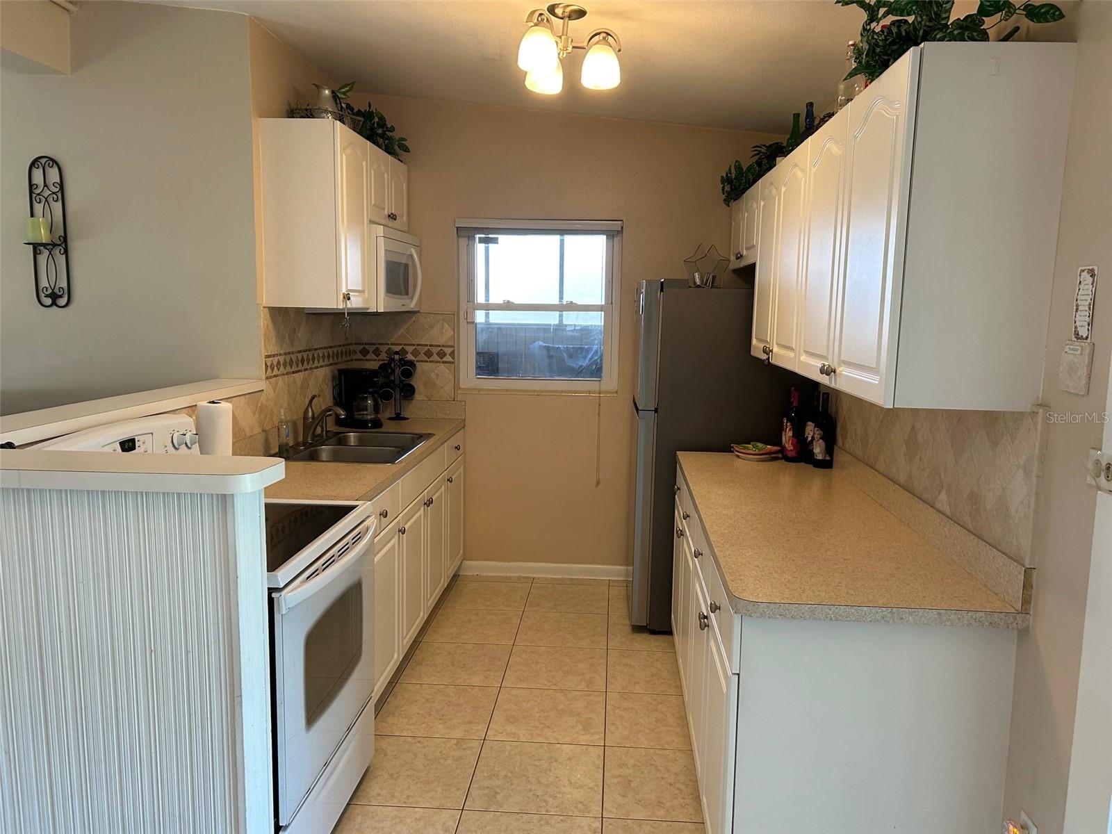 123 POINSETTIA CIR NE, PORT CHARLOTTE, FL, 33952