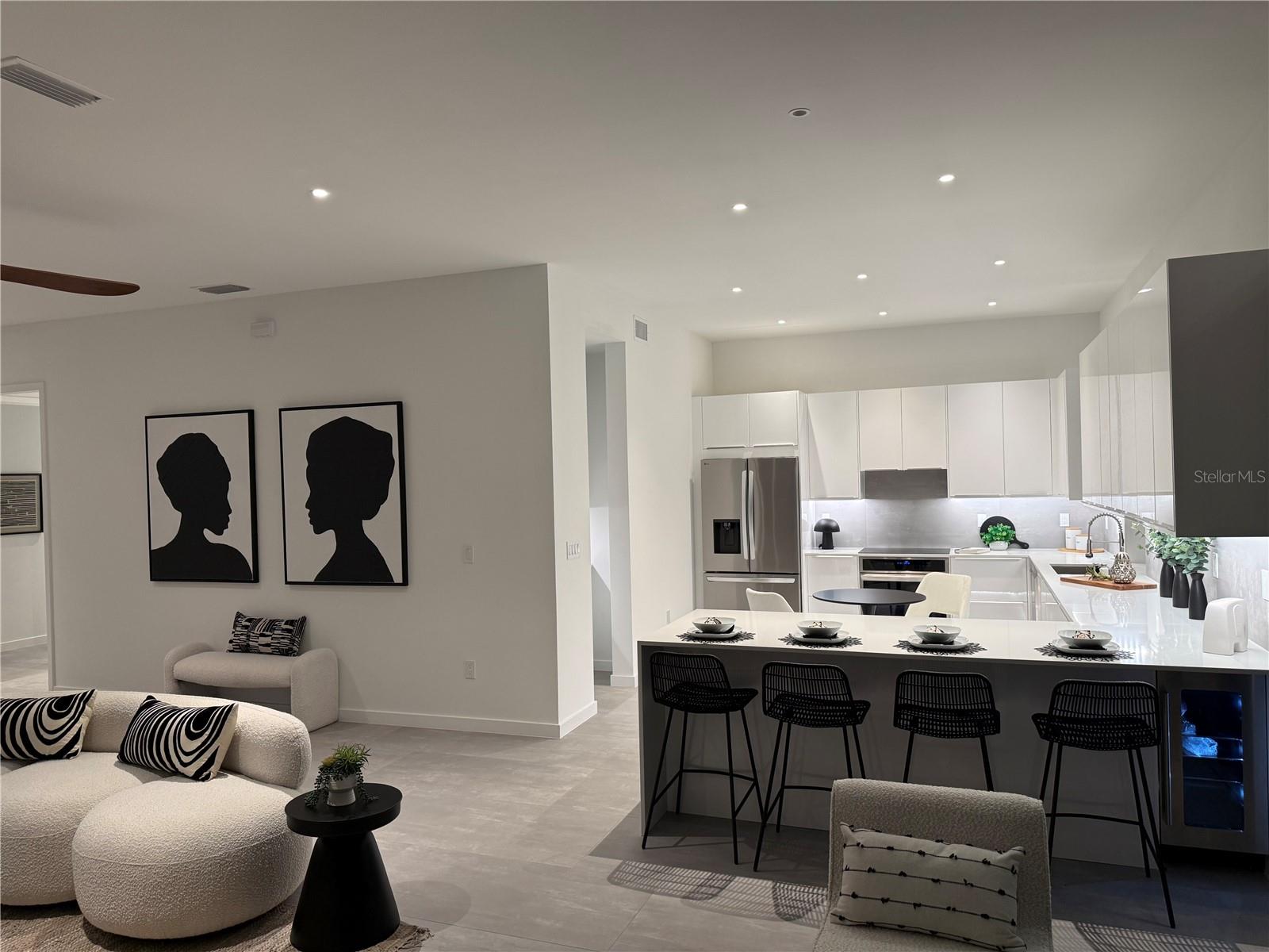 2306 VALENCIA DR, SARASOTA, FL, 34239