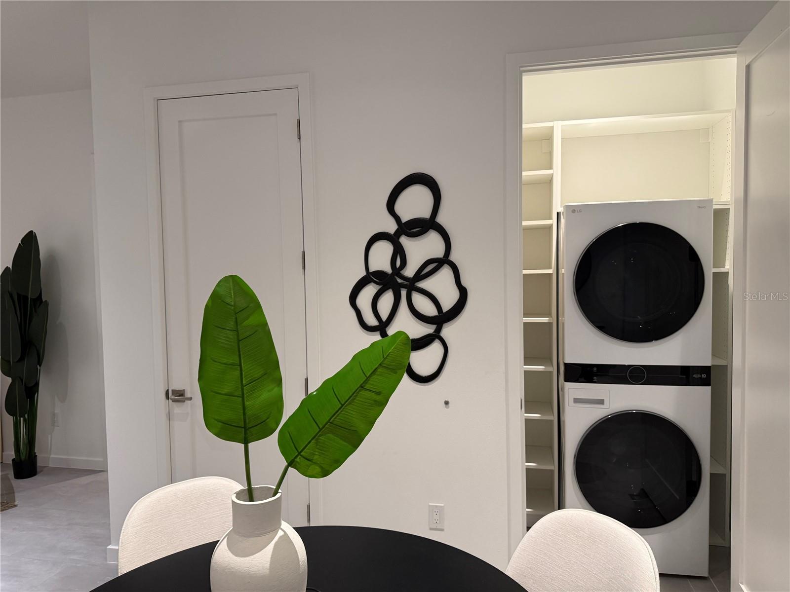 2306 VALENCIA DR, SARASOTA, FL, 34239