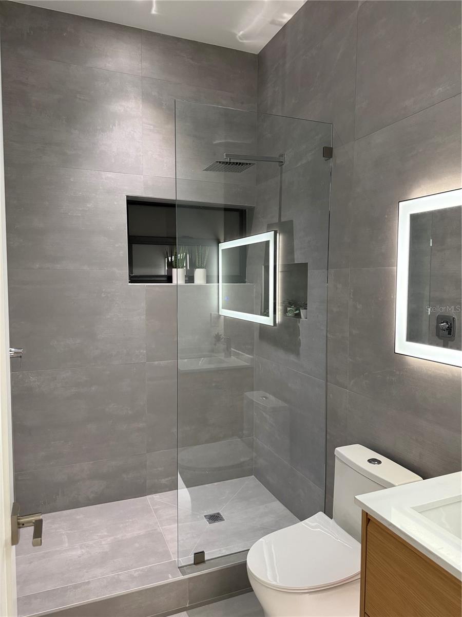 2306 VALENCIA DR, SARASOTA, FL, 34239