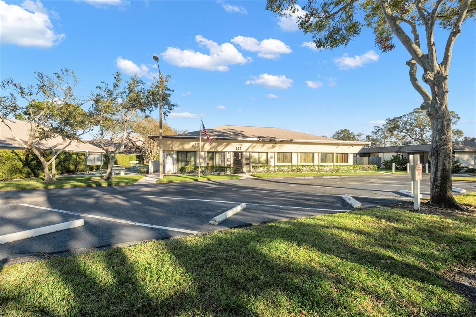 682 GREEN VALLEY RD #C2, PALM HARBOR, FL, 34683