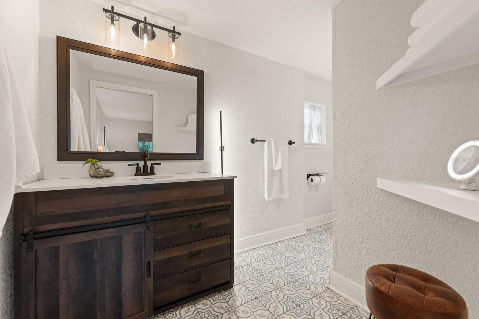 1246 IDLEWILD DR, CLEARWATER, FL, 33755