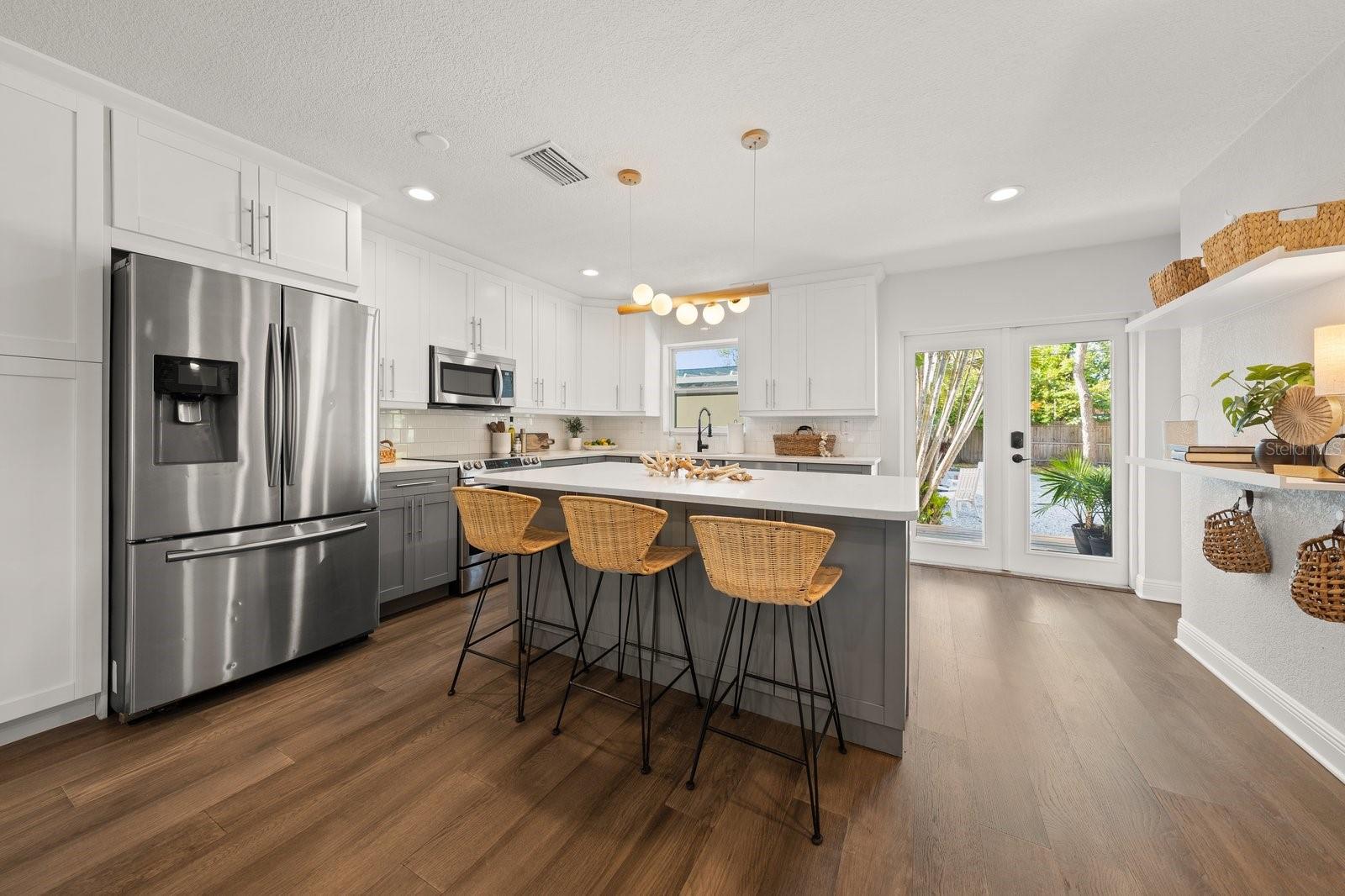 1246 IDLEWILD DR, CLEARWATER, FL, 33755