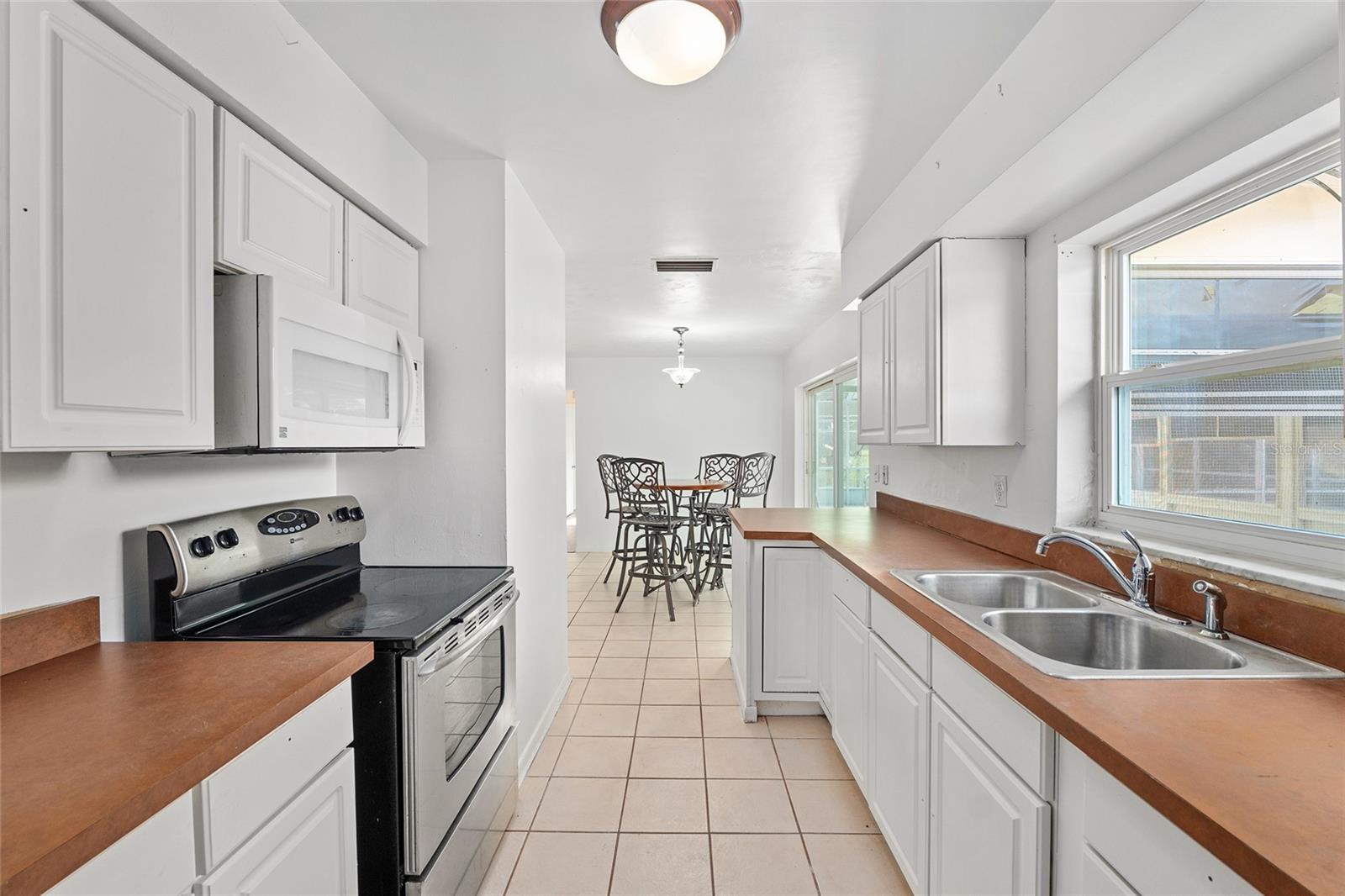 9348 N CITRUS SPRINGS BLVD, CITRUS SPRINGS, FL, 34434