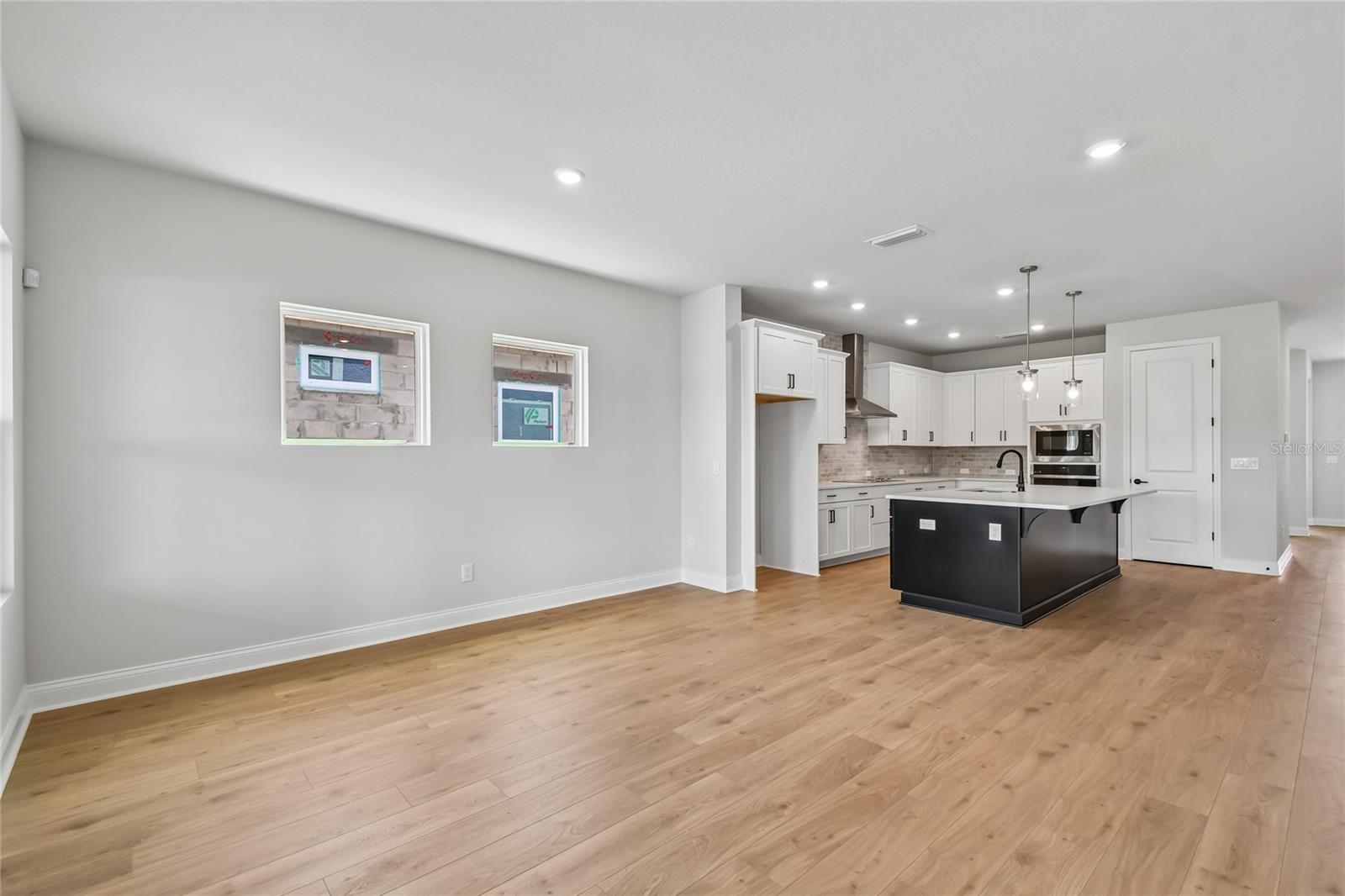 5693 LEAFLET TRL, MOUNT DORA, FL, 32757