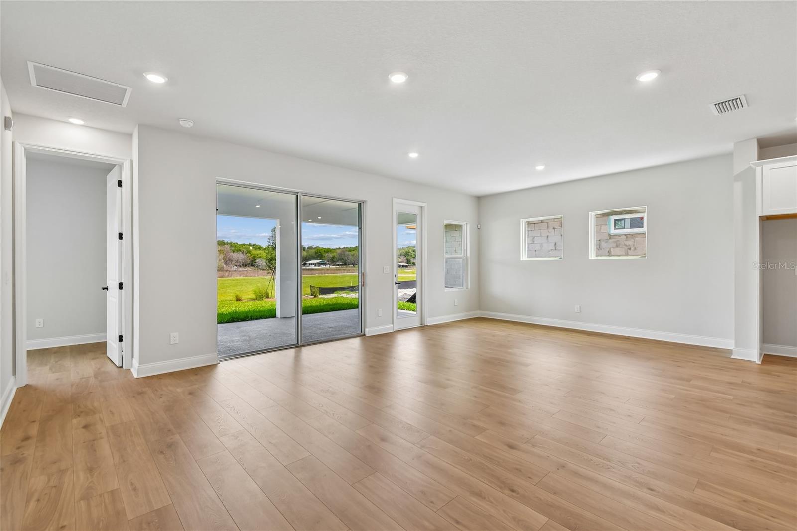 5693 LEAFLET TRL, MOUNT DORA, FL, 32757