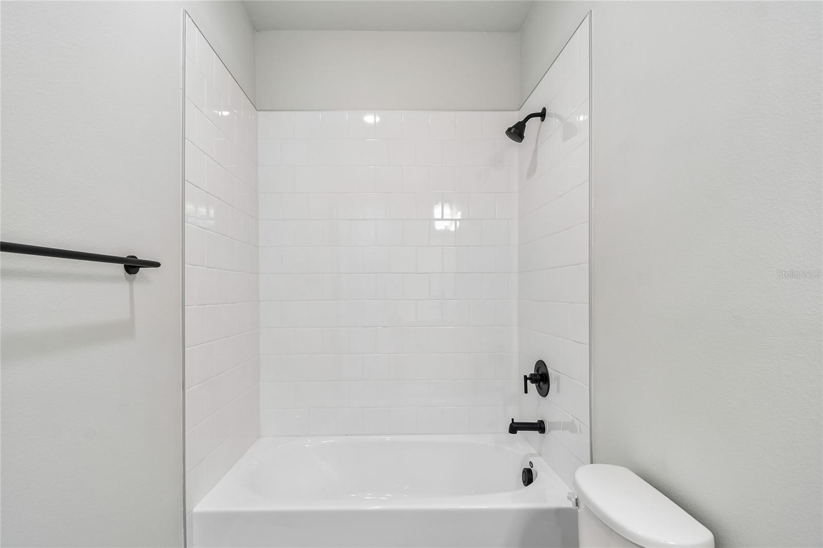 5693 LEAFLET TRL, MOUNT DORA, FL, 32757