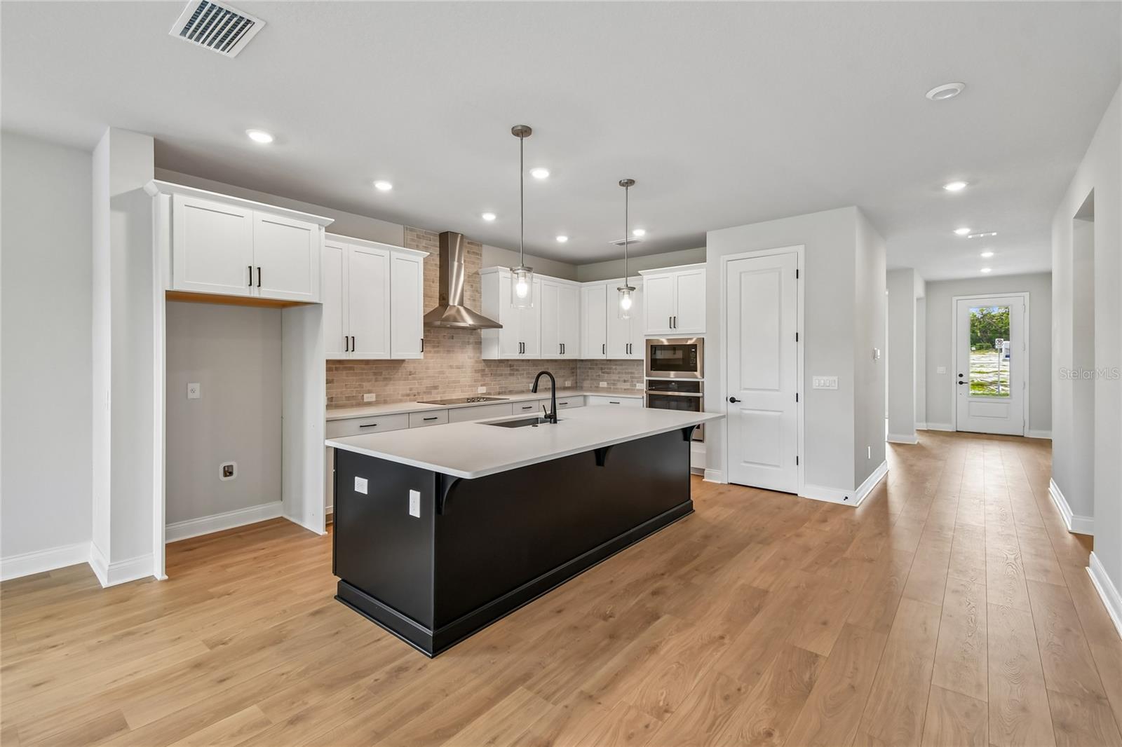 5693 LEAFLET TRL, MOUNT DORA, FL, 32757