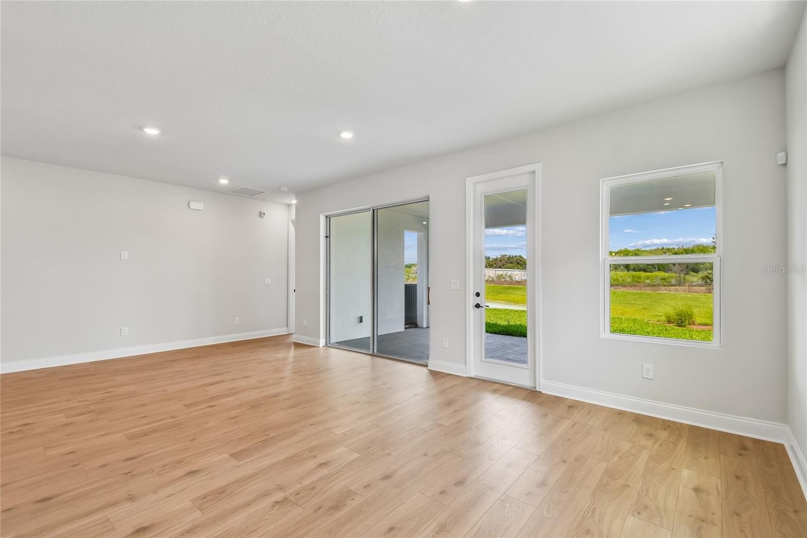 5693 LEAFLET TRL, MOUNT DORA, FL, 32757