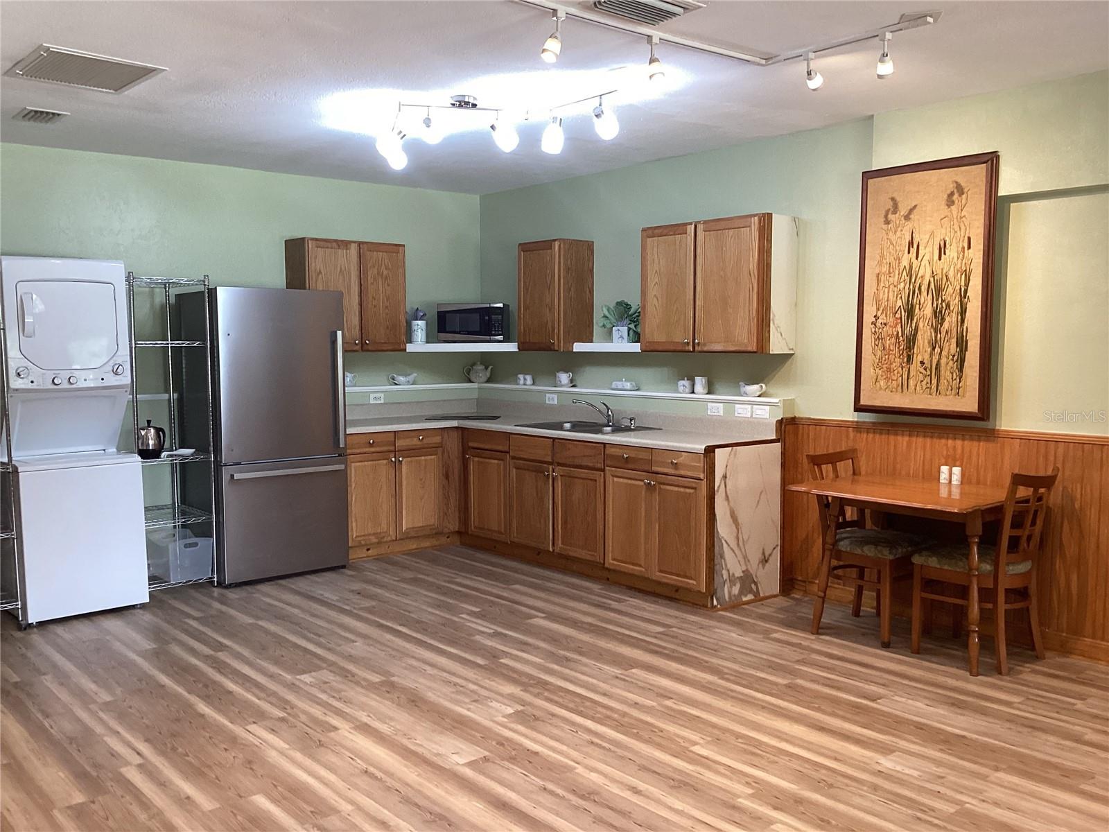 360 S LAKEVIEW DR, LAKE HELEN, FL, 32744