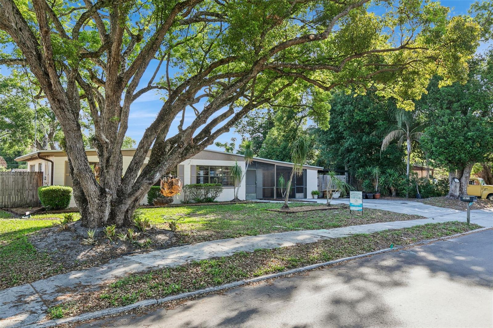 5873 CAMELLIA DR, ORLANDO, FL, 32807