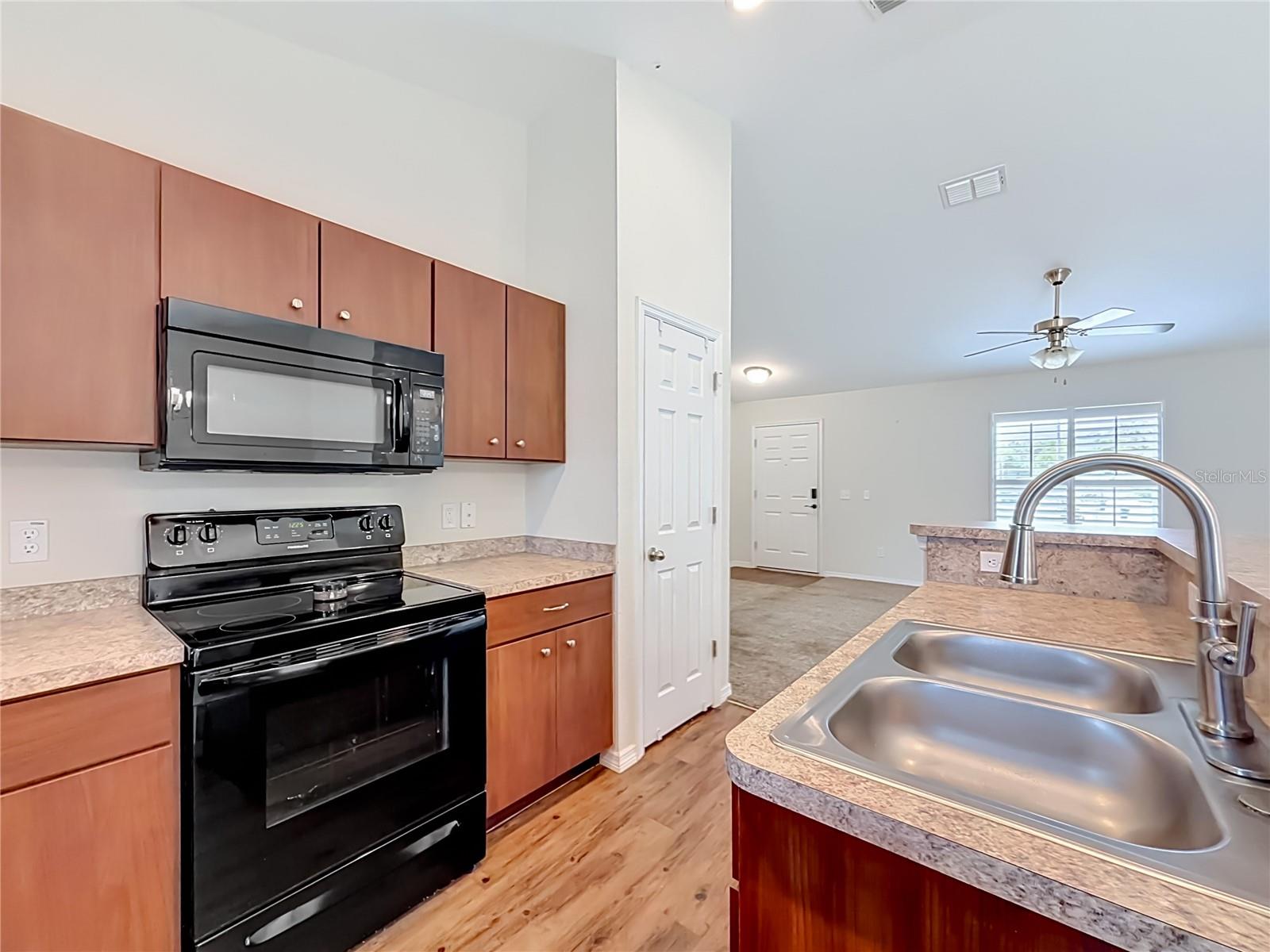 28 PINE COURT DR, OCALA, FL, 34472