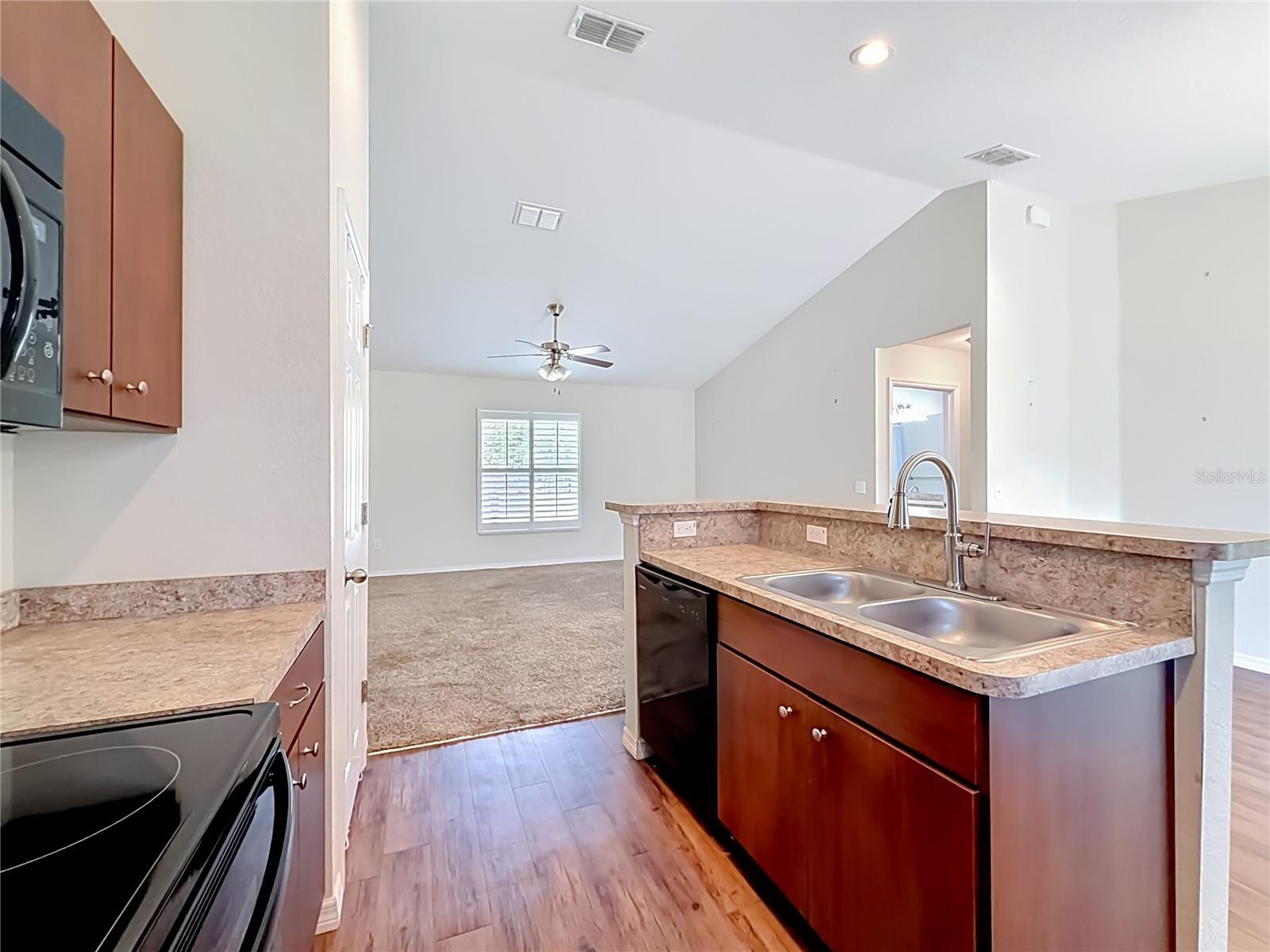 28 PINE COURT DR, OCALA, FL, 34472