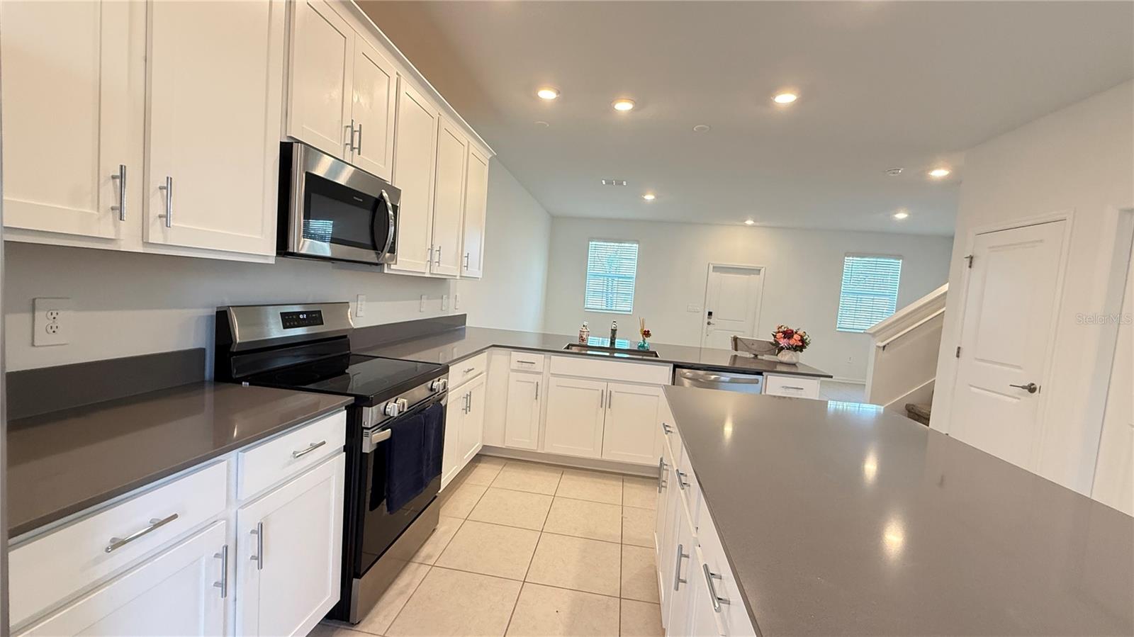 2675 CANDIED APPLE ALY, KISSIMMEE, FL, 34744