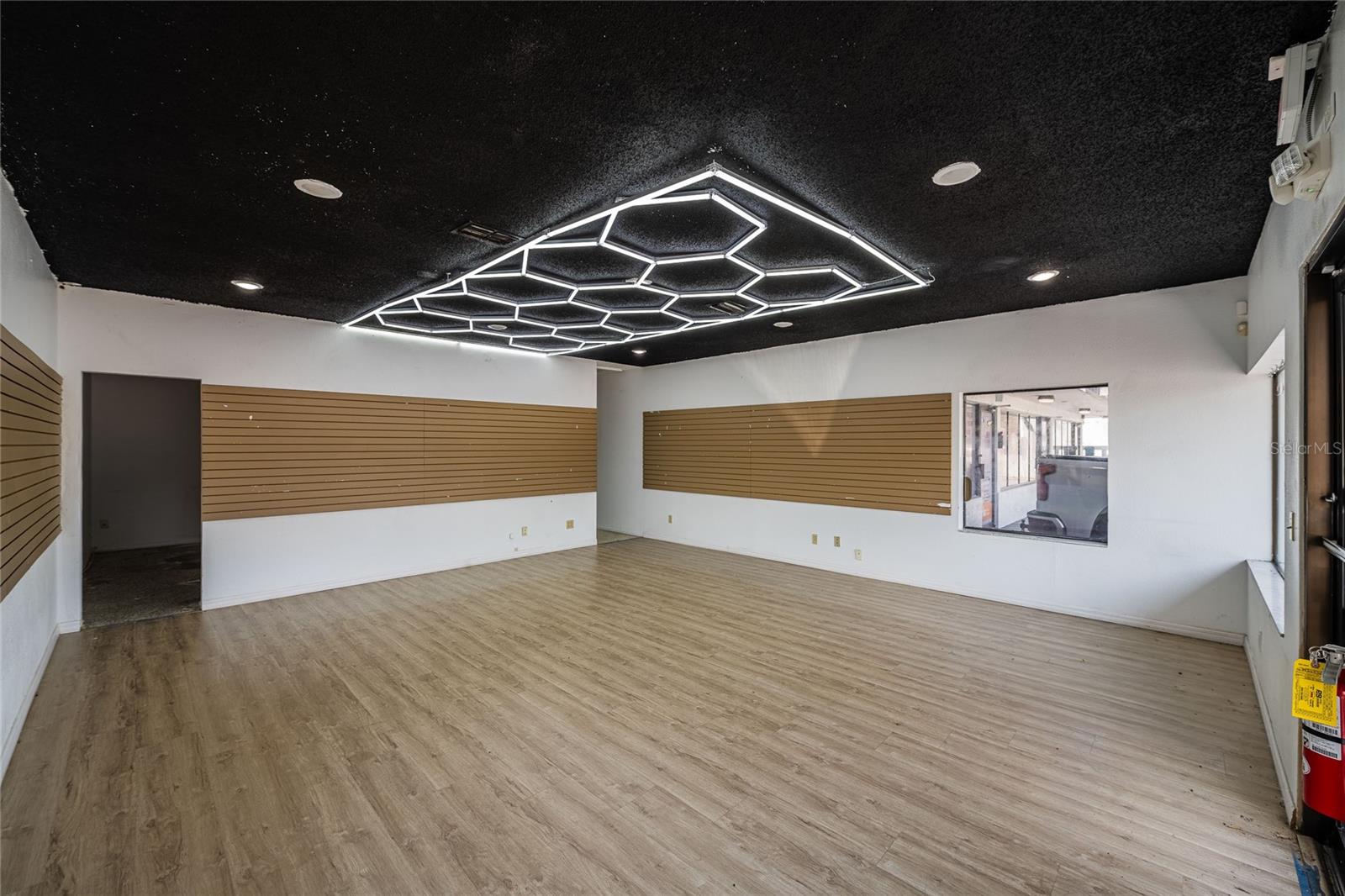 211 E CENTRAL AVE, WINTER HAVEN, FL, 33880
