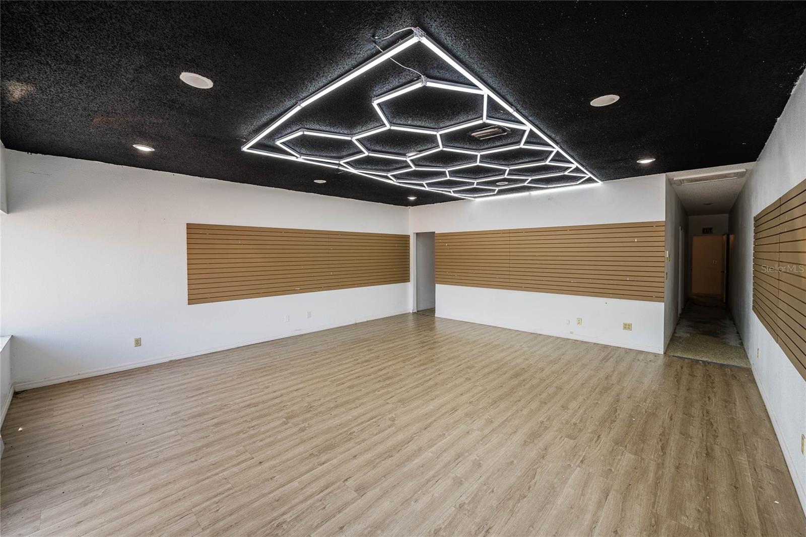 211 E CENTRAL AVE, WINTER HAVEN, FL, 33880