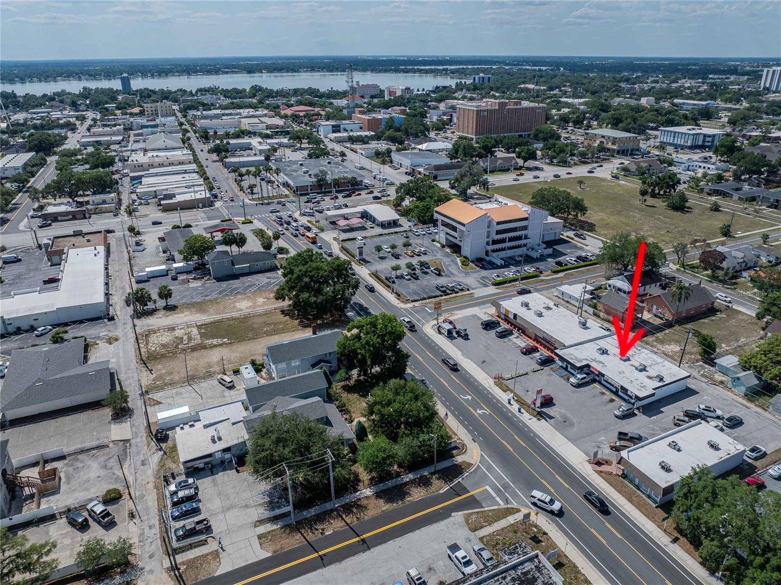 211 E CENTRAL AVE, WINTER HAVEN, FL, 33880