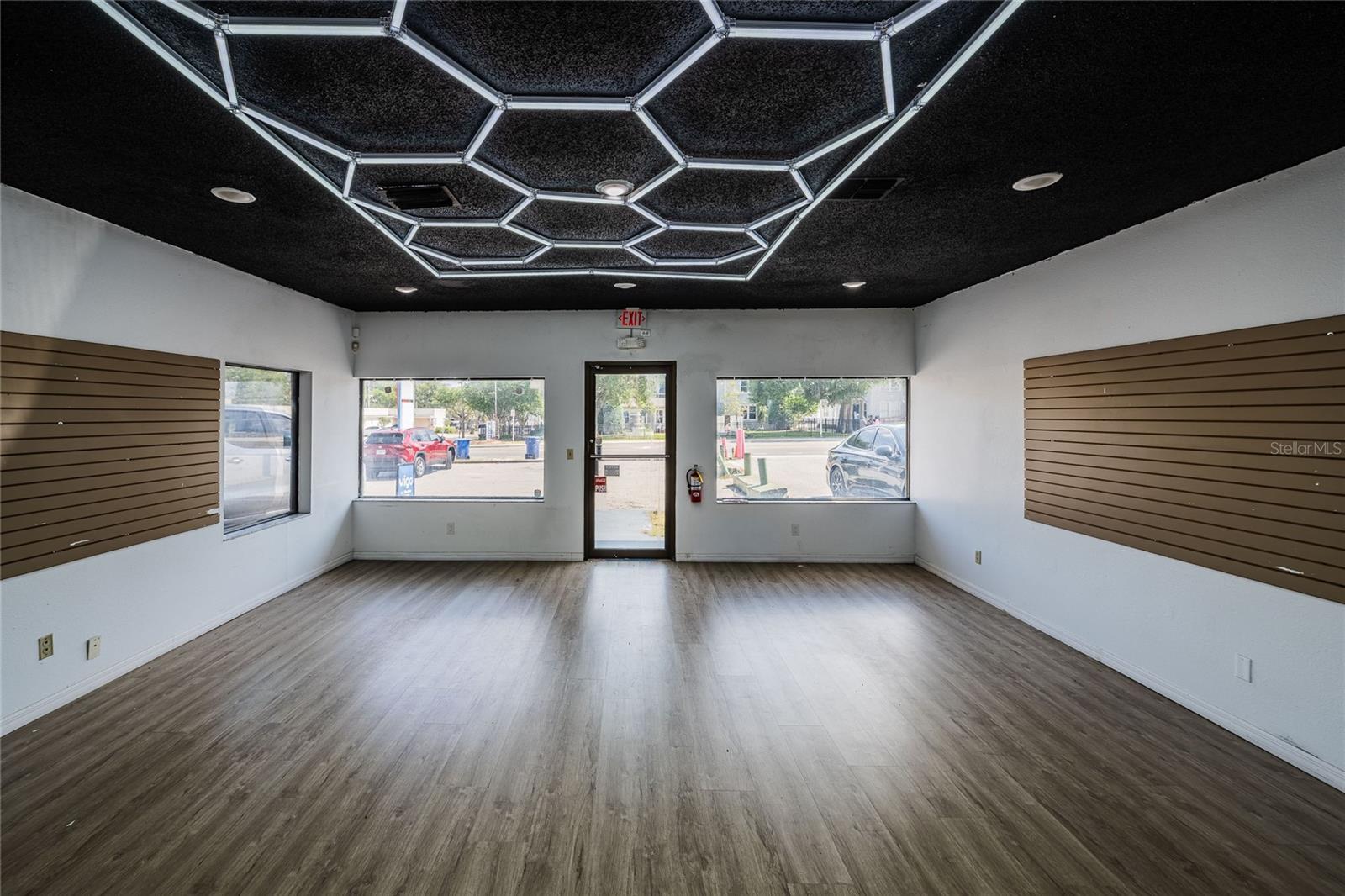 211 E CENTRAL AVE, WINTER HAVEN, FL, 33880