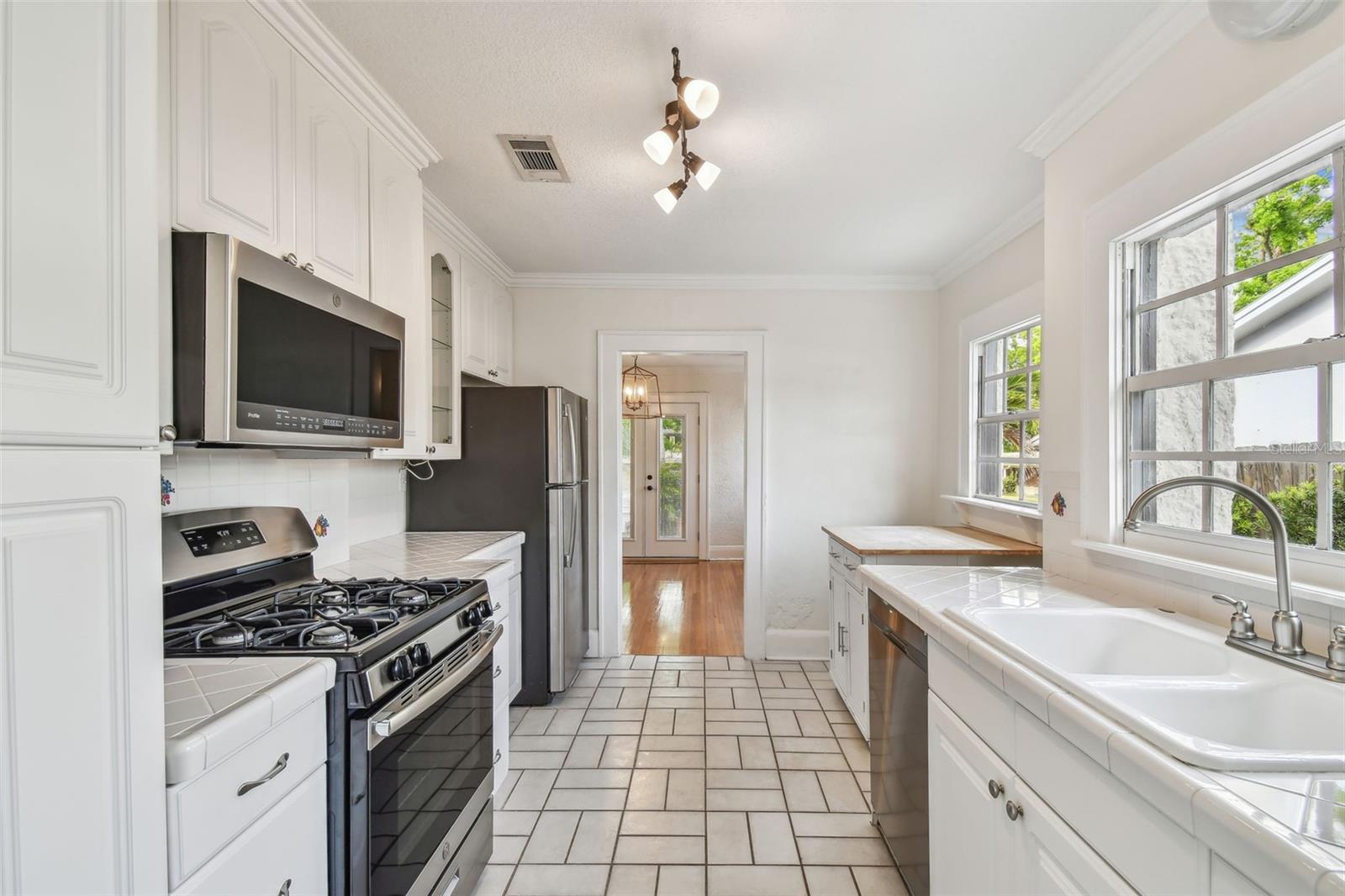 3120 S JULIA CIR, TAMPA, FL, 33629