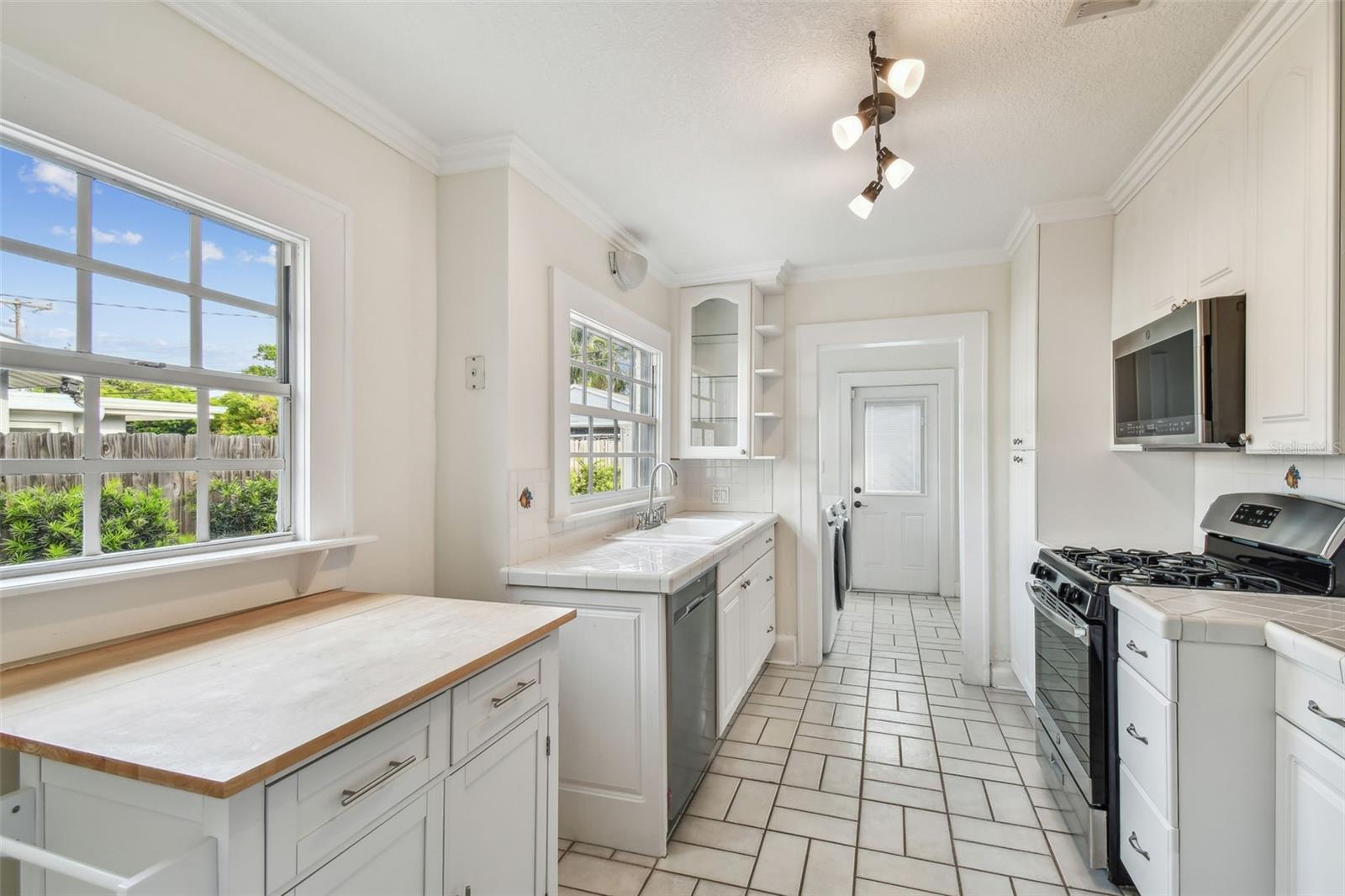 3120 S JULIA CIR, TAMPA, FL, 33629