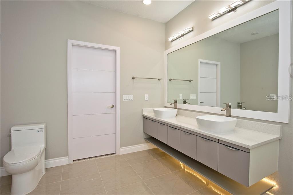 1927 GREENBRIAR TER, DAVENPORT, FL, 33837