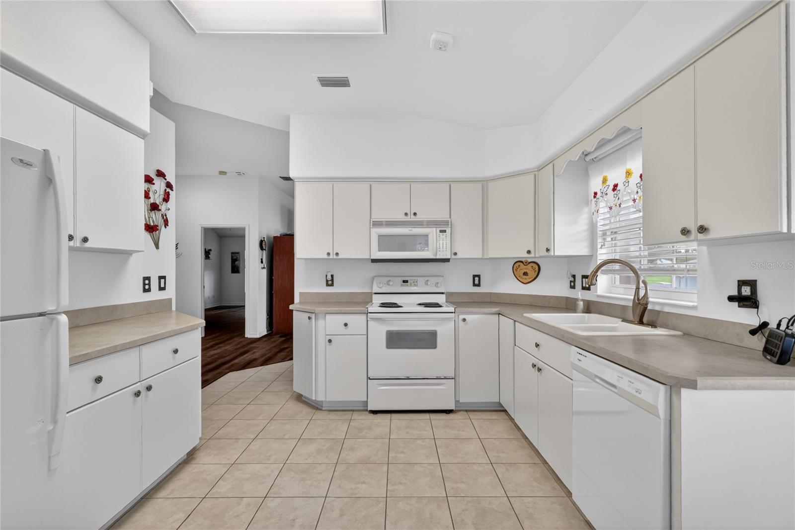 27545 DISCOVER CT, LEESBURG, FL, 34748