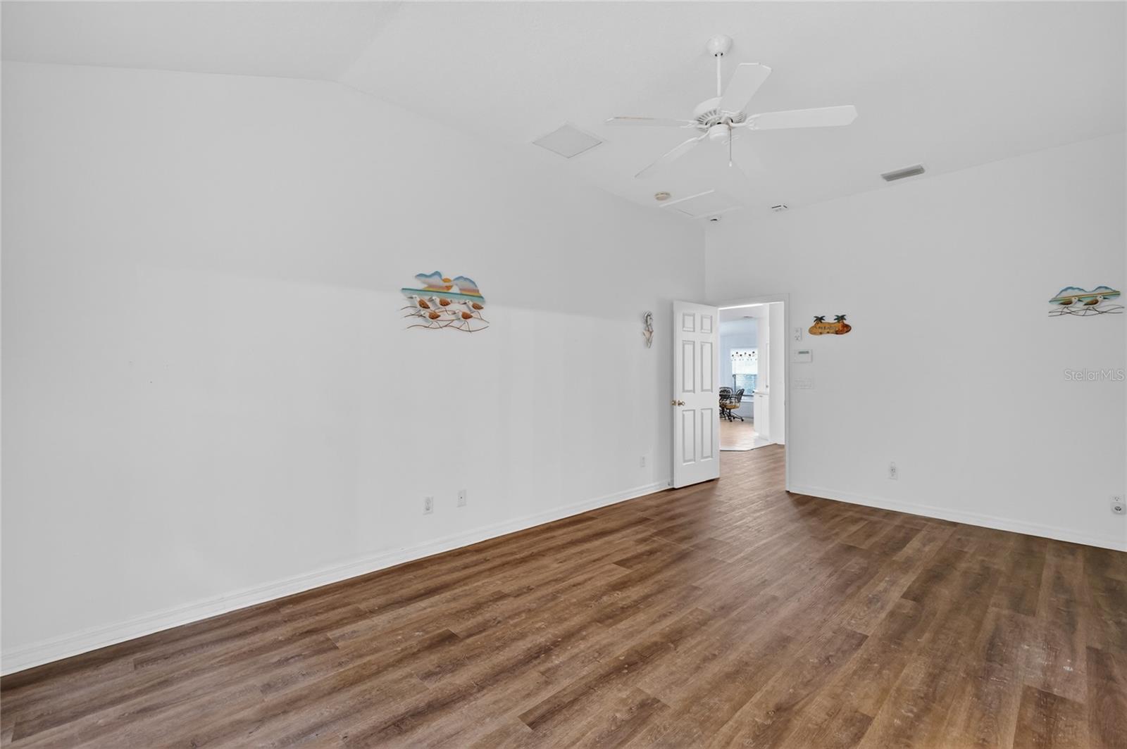 27545 DISCOVER CT, LEESBURG, FL, 34748