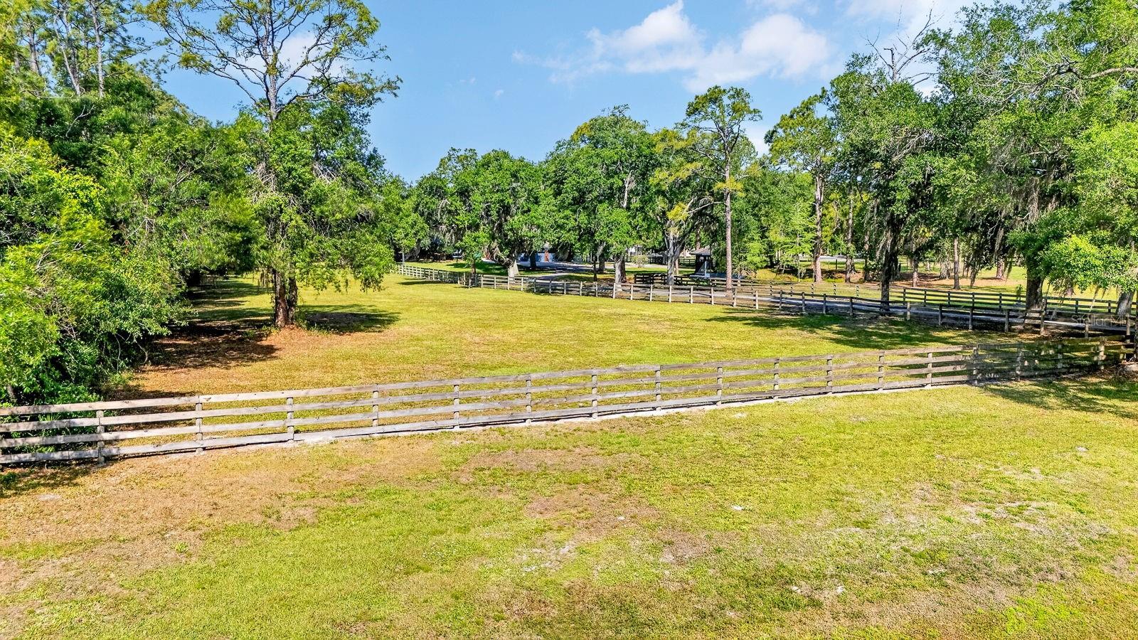 140 COWPEN LN, SARASOTA, FL, 34240