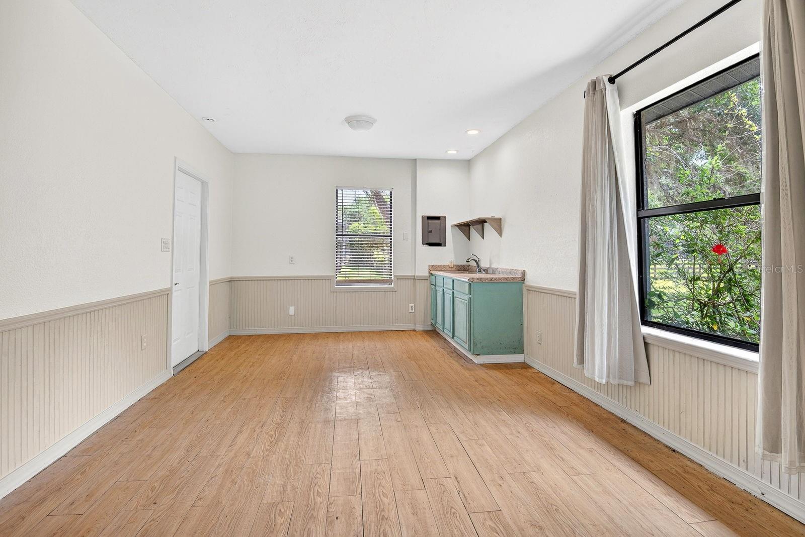 140 COWPEN LN, SARASOTA, FL, 34240