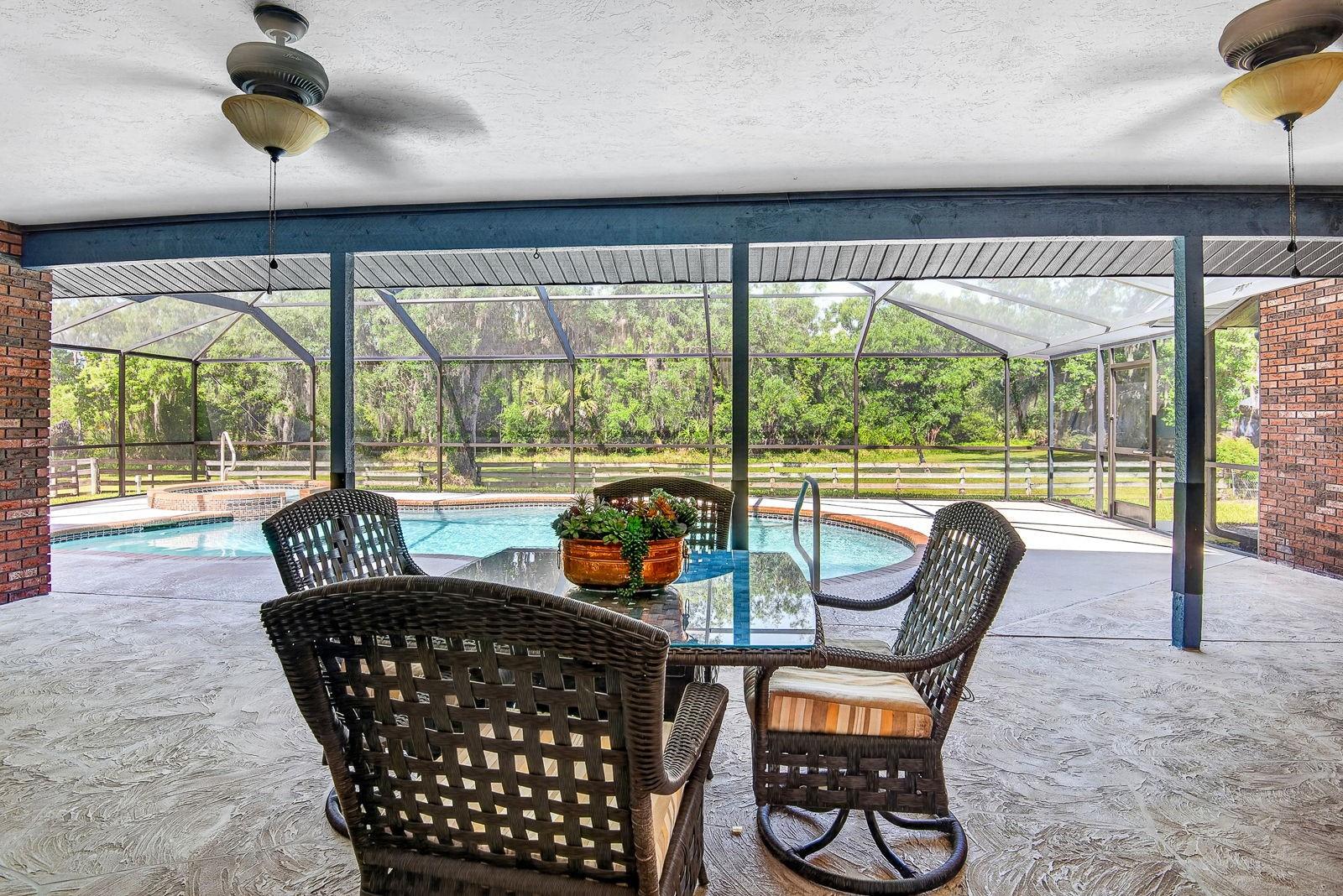 140 COWPEN LN, SARASOTA, FL, 34240