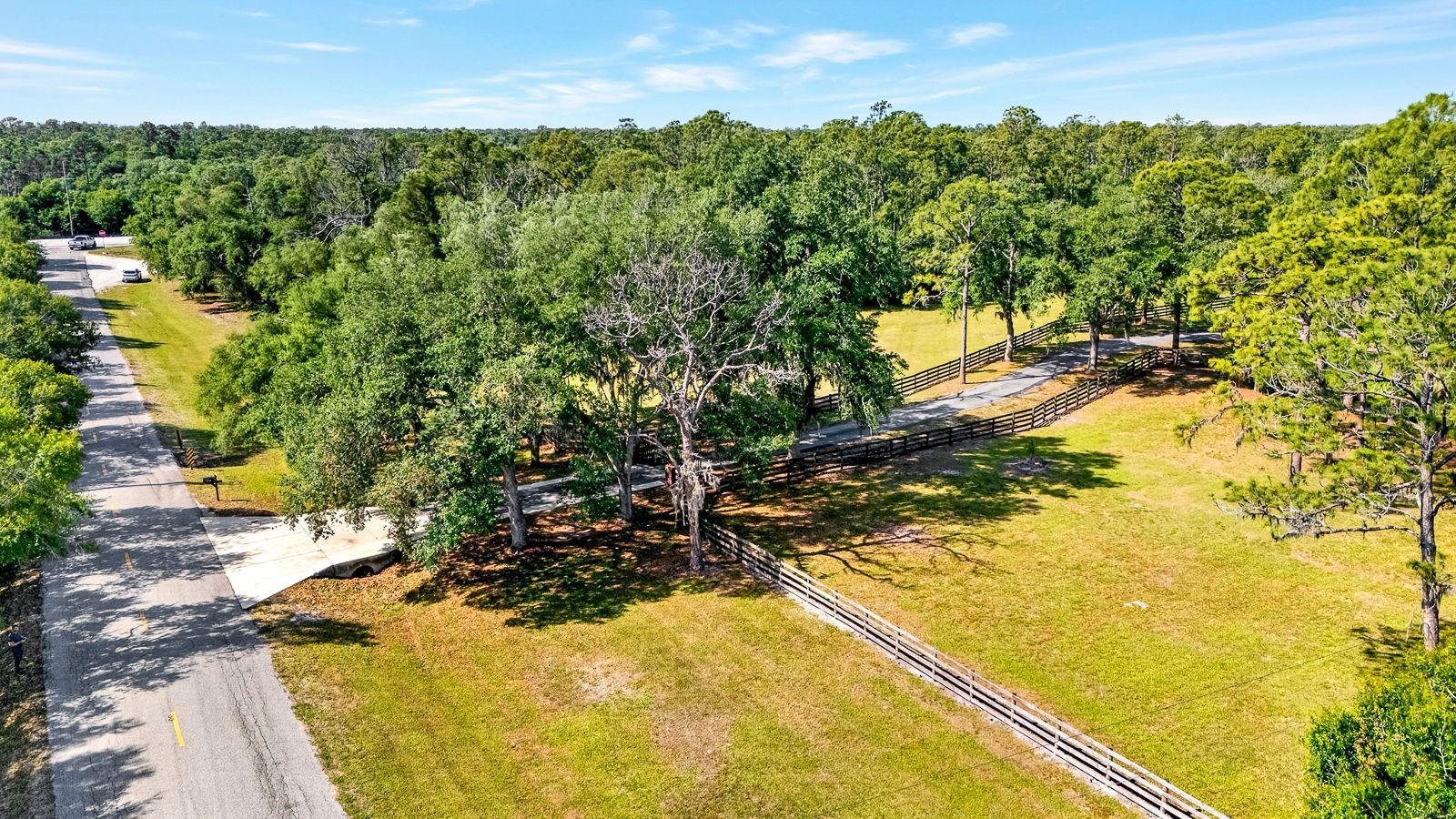 140 COWPEN LN, SARASOTA, FL, 34240