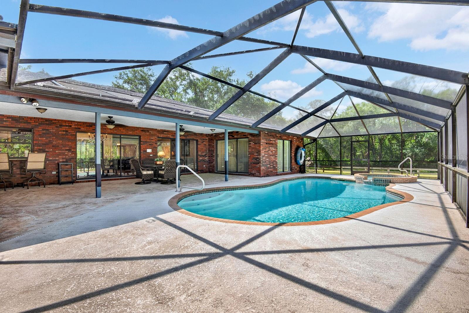 140 COWPEN LN, SARASOTA, FL, 34240