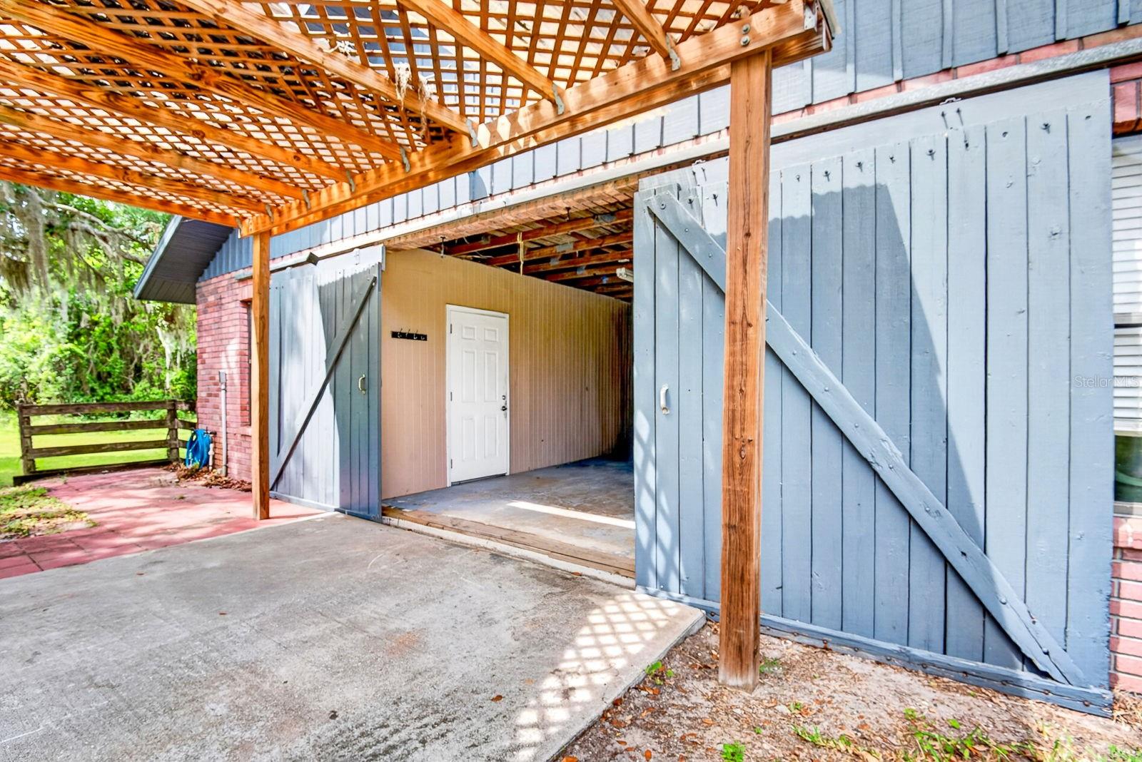 140 COWPEN LN, SARASOTA, FL, 34240