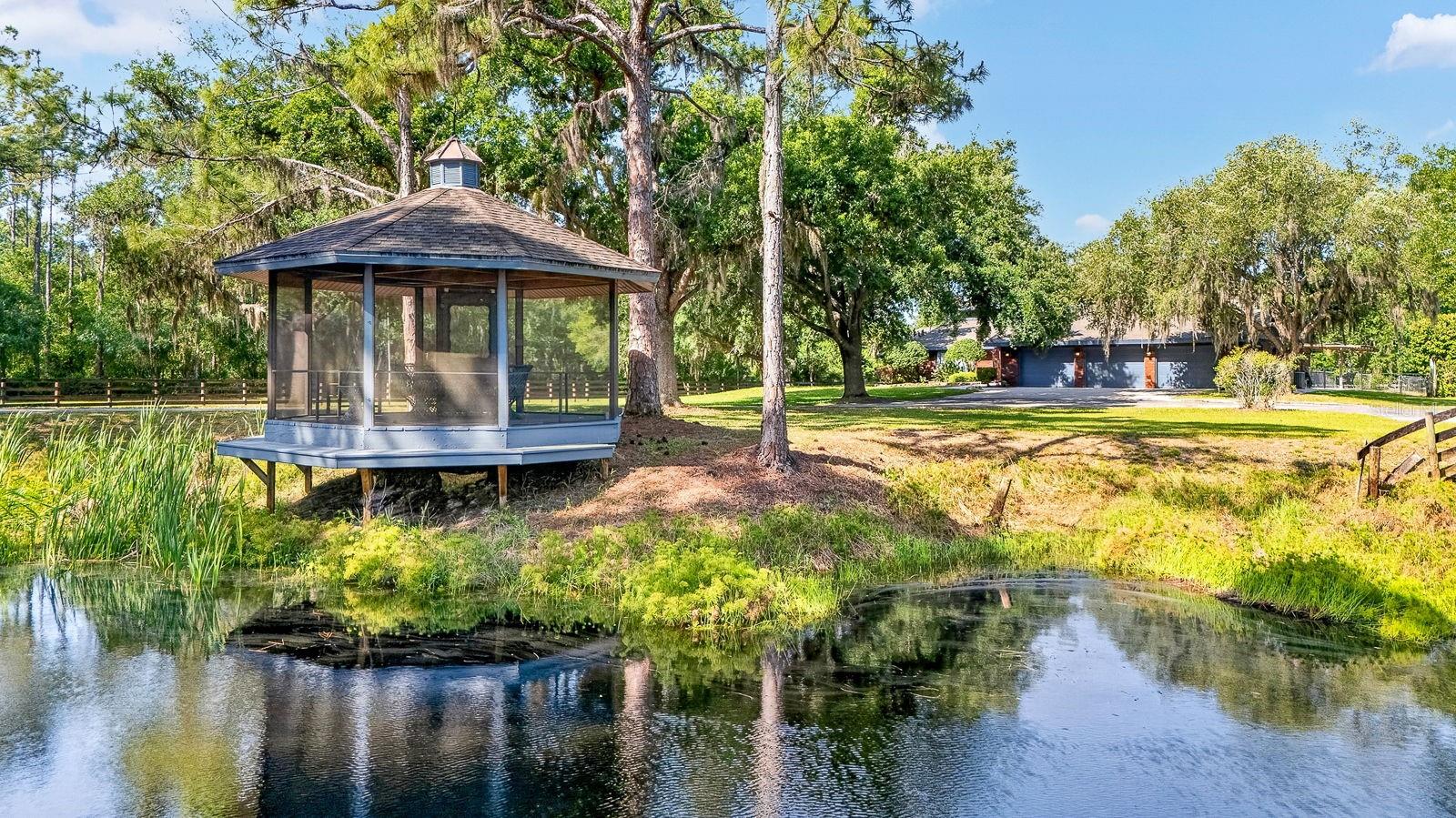 140 COWPEN LN, SARASOTA, FL, 34240