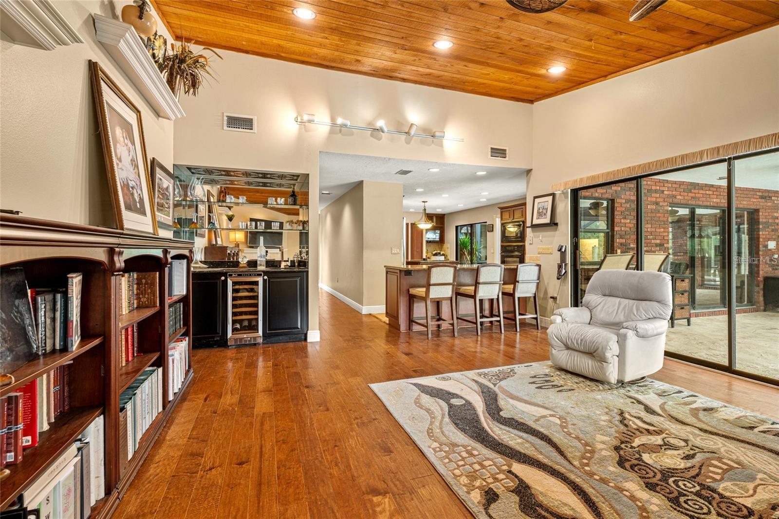 140 COWPEN LN, SARASOTA, FL, 34240