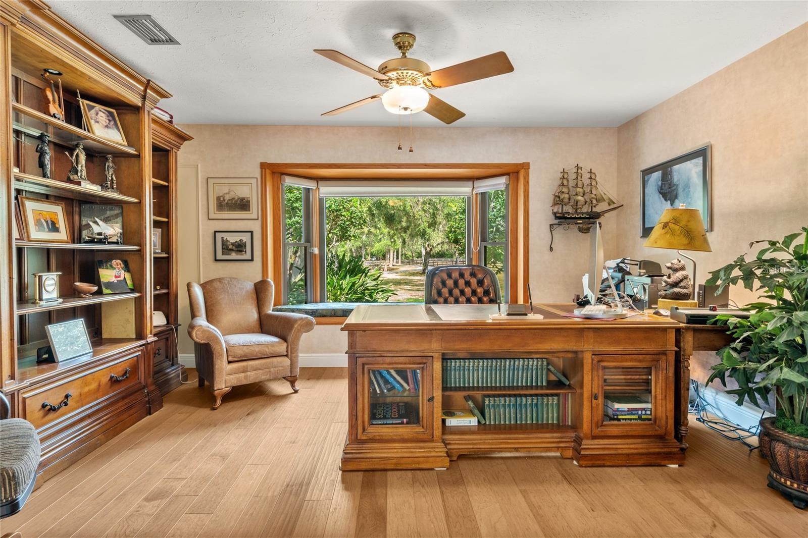 140 COWPEN LN, SARASOTA, FL, 34240